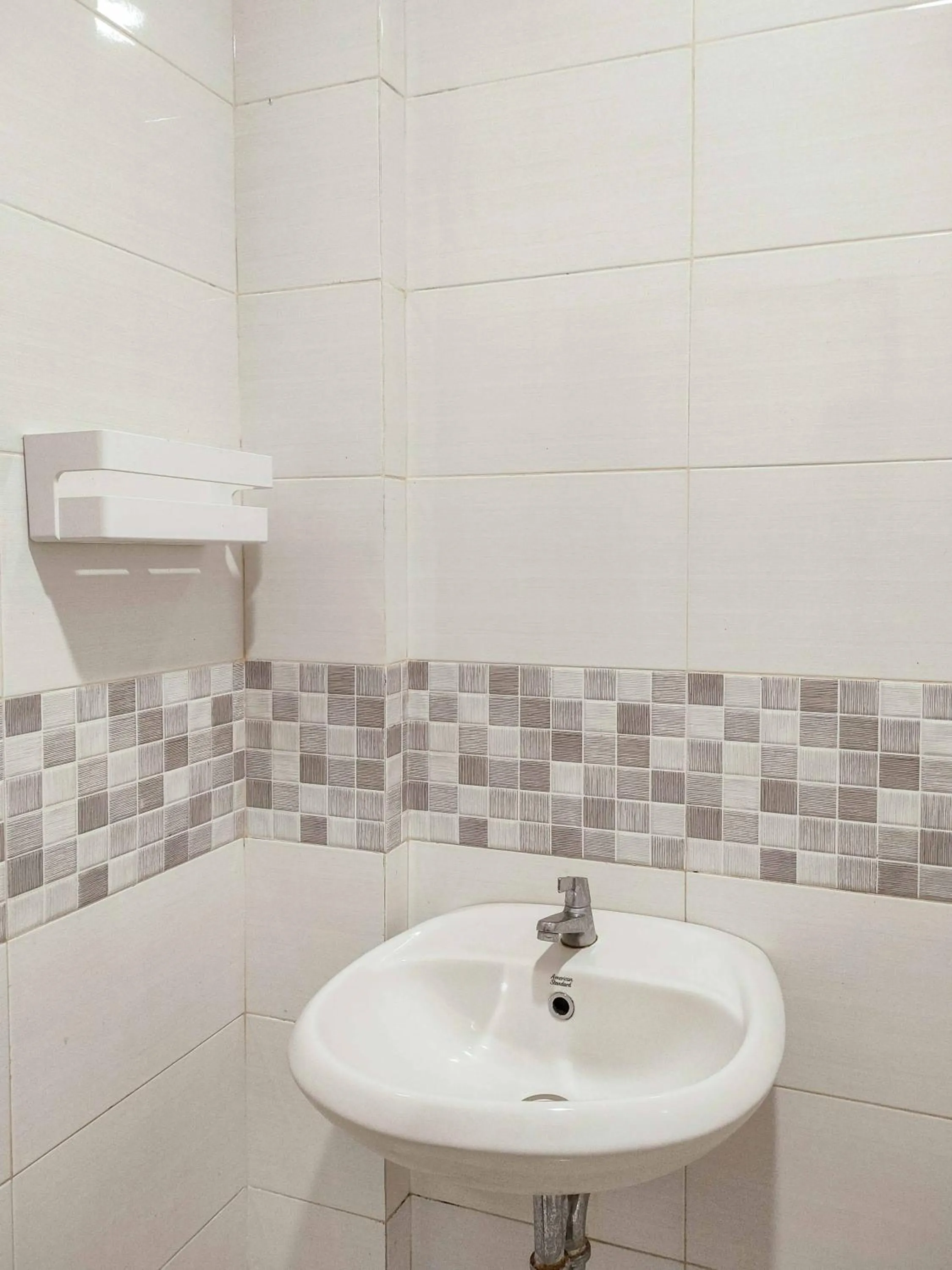 RedDoorz at Omah Candi Sari near Airport YIA