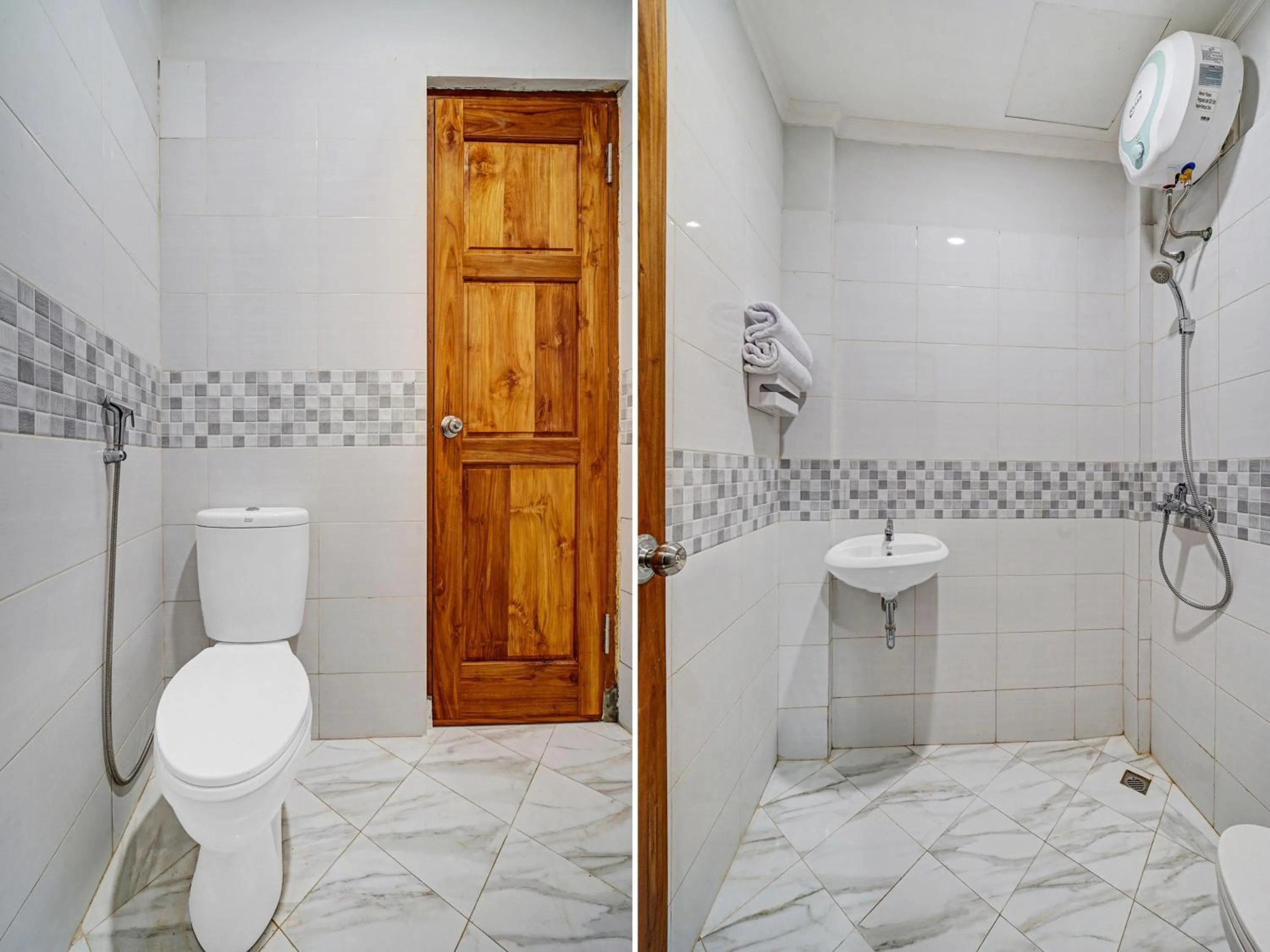 Bathroom in RedDoorz at Omah Candi Sari near Airport YIA