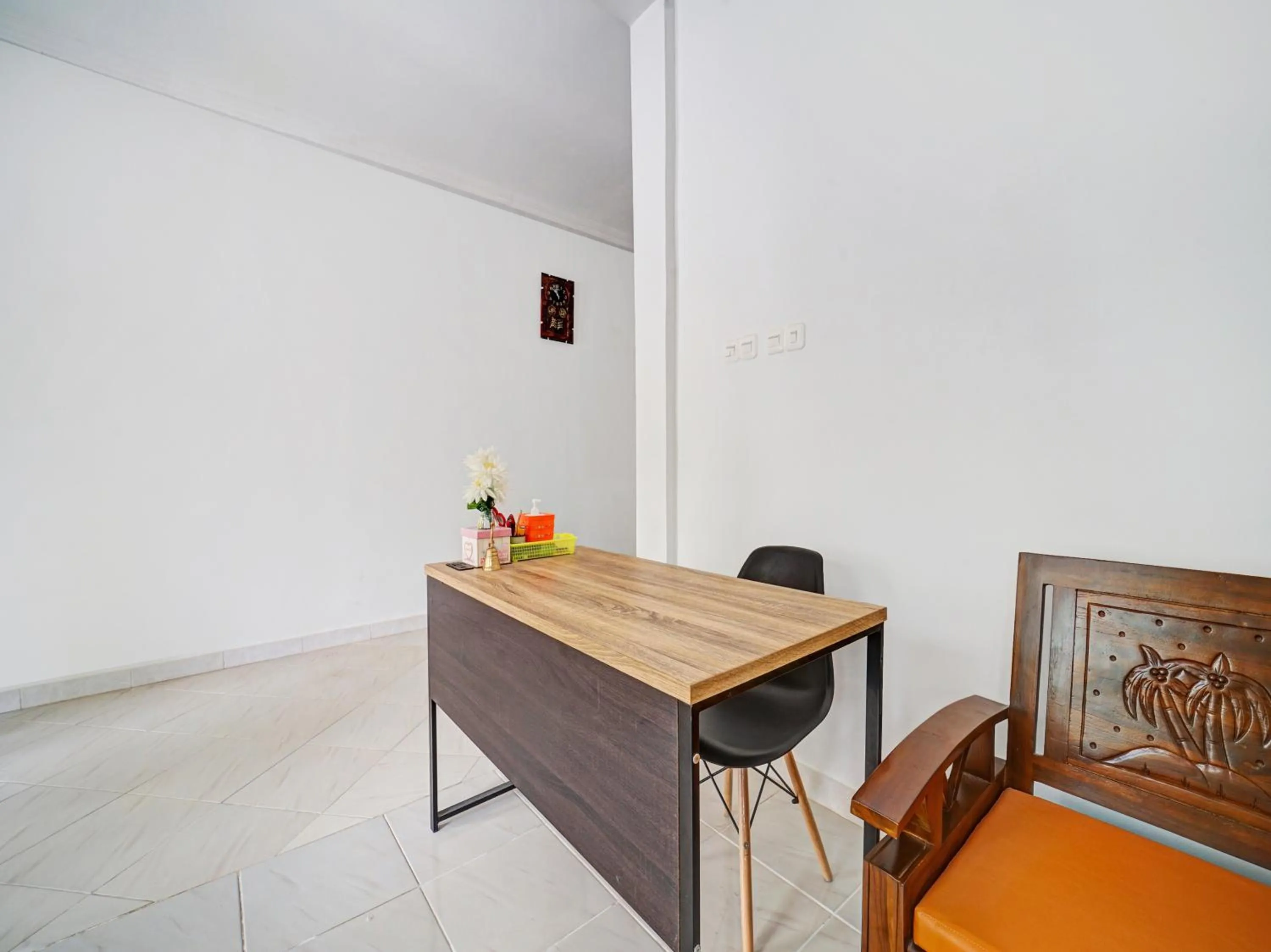 Lobby or reception in RedDoorz at Omah Candi Sari near Airport YIA