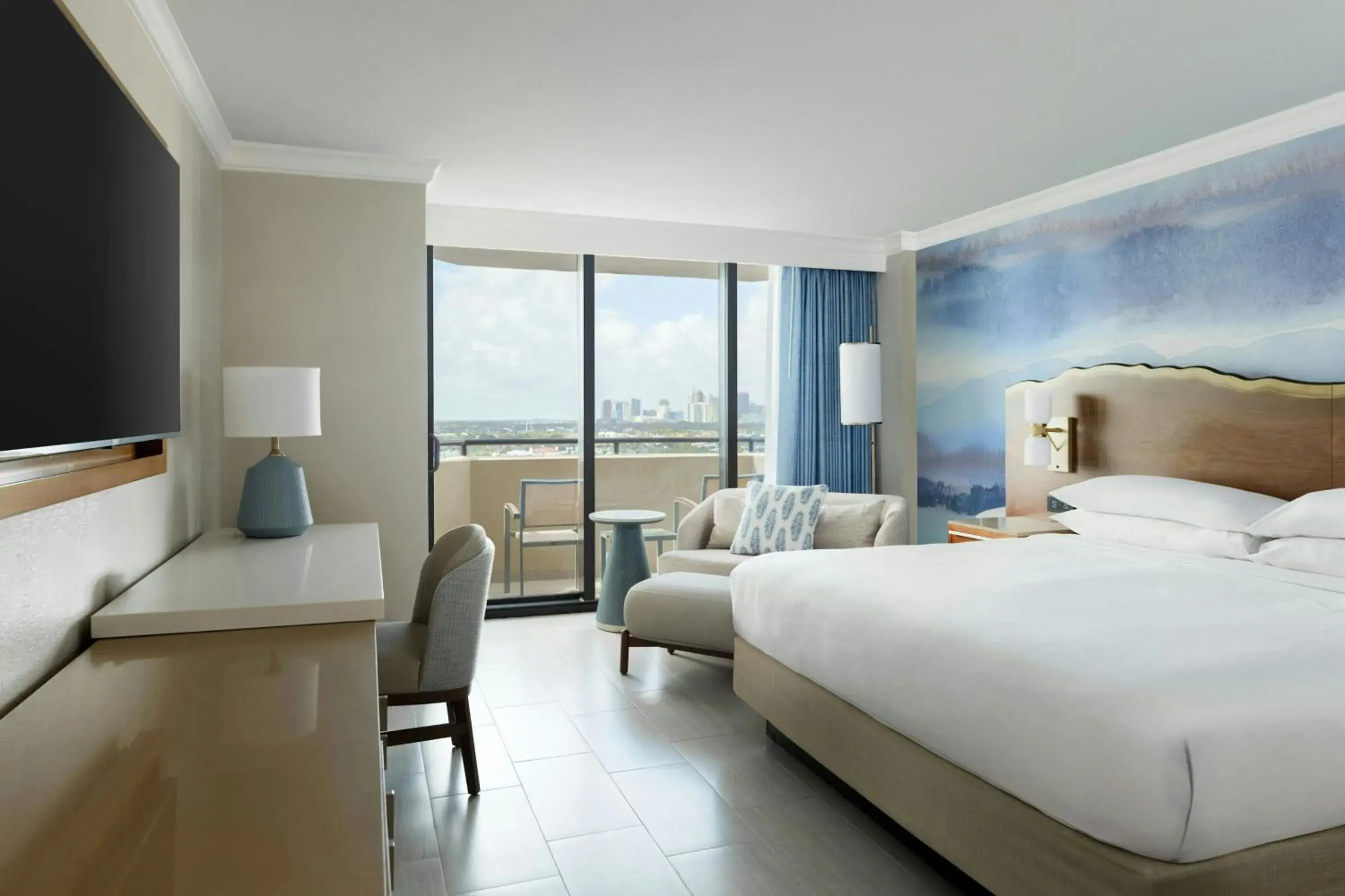 King Room with Balcony and City View in Fort Lauderdale Marriott Harbor Beach Resort & Spa King Room with Balcony and City View in Fort Lauderdale Marriott Harbor Beach Resort & Spa