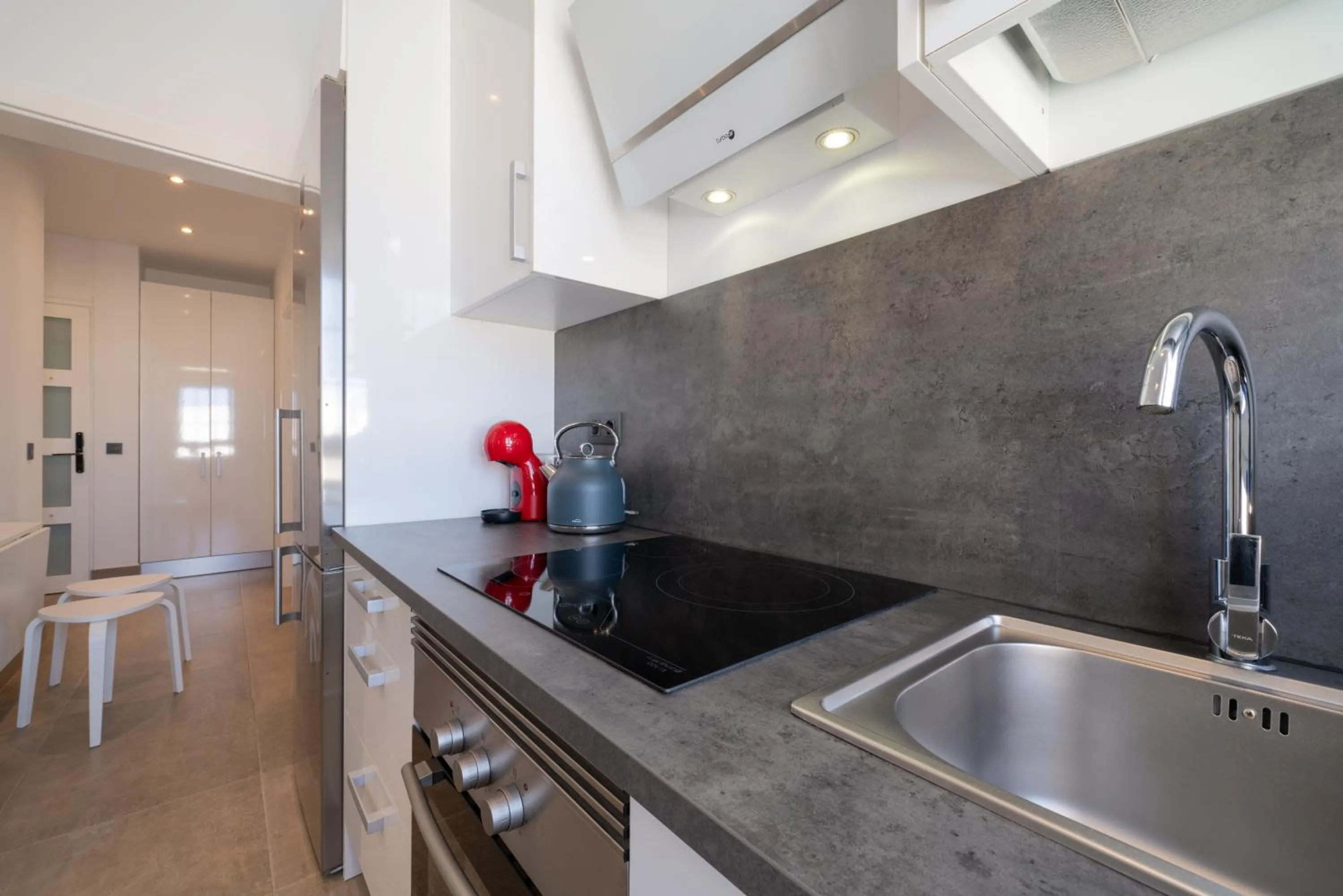 kitchen in Sabbia Suites La Armada