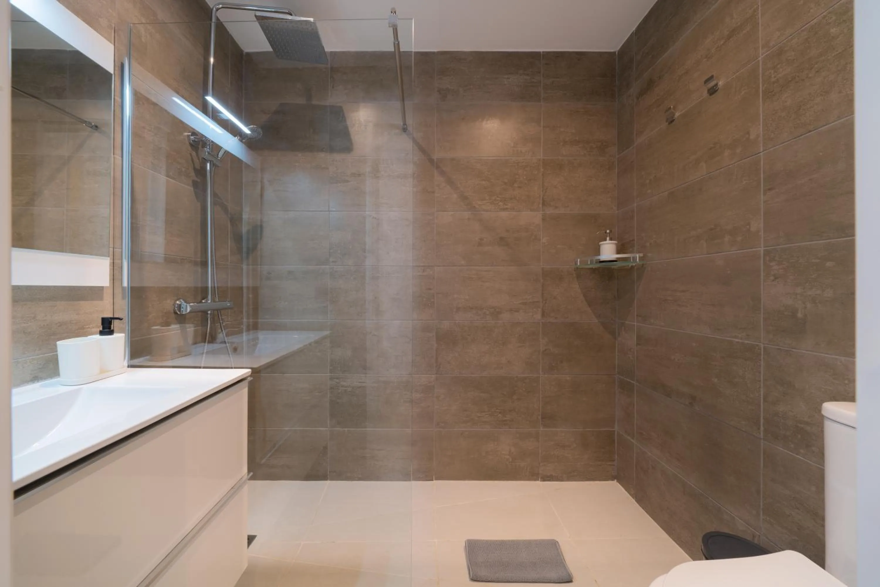 Bathroom in Sabbia Suites La Armada