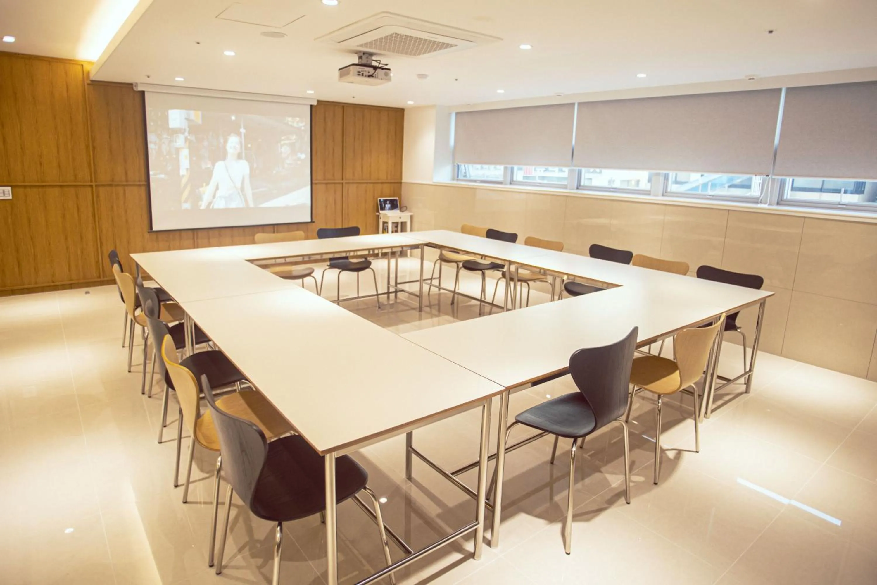 Meeting/conference room in Kenny Stay Busan Gijang