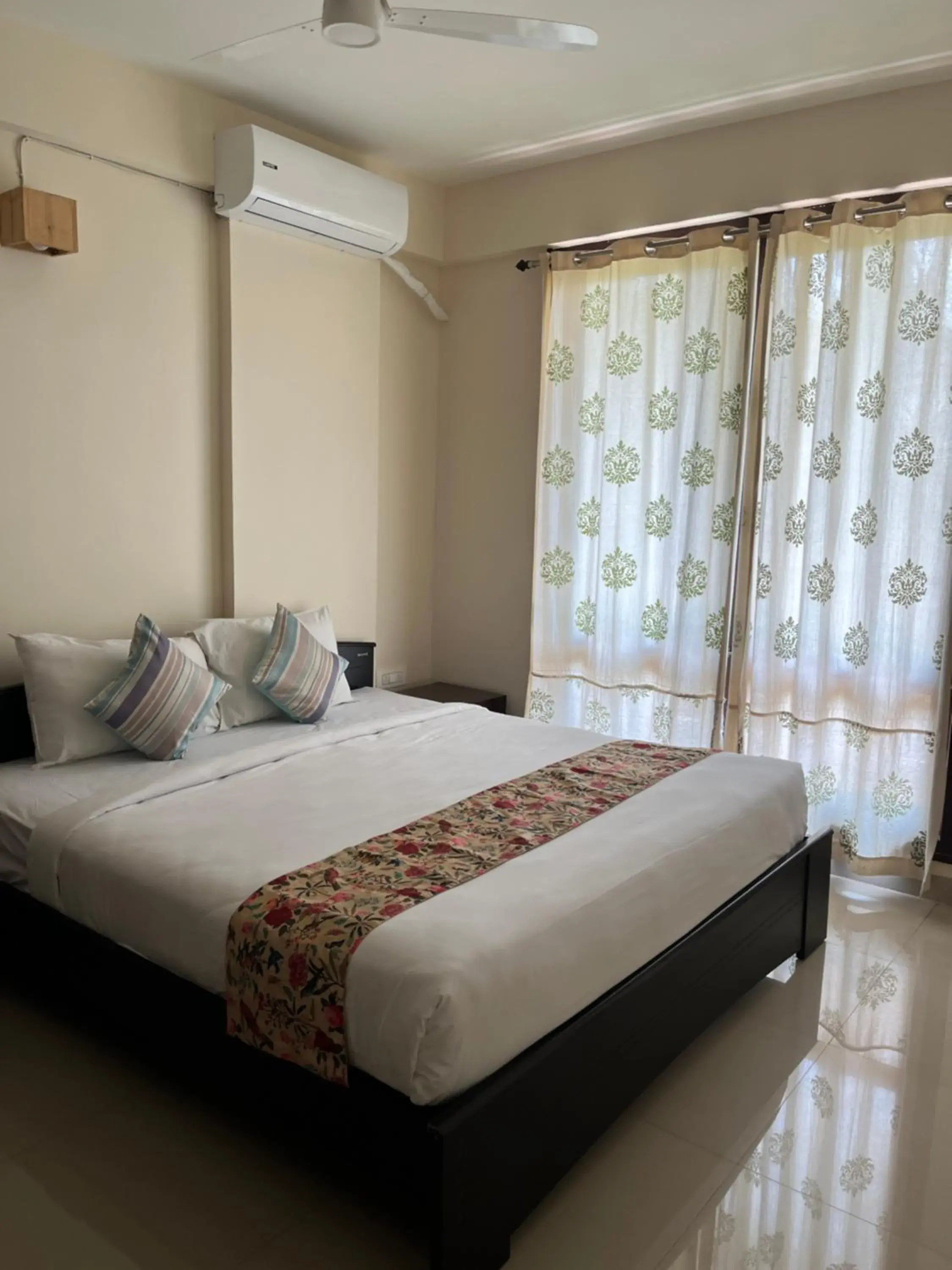 Bed in SAFARI QUEST Bed in SAFARI QUEST