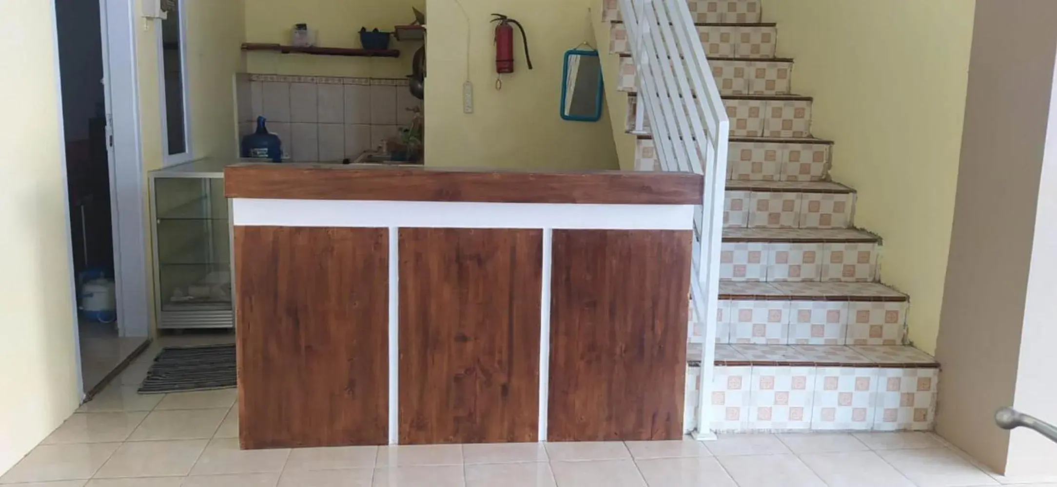 Lobby or reception in RedDoorz Syariah near Transmart Tegal Lobby or reception in RedDoorz Syariah near Transmart Tegal