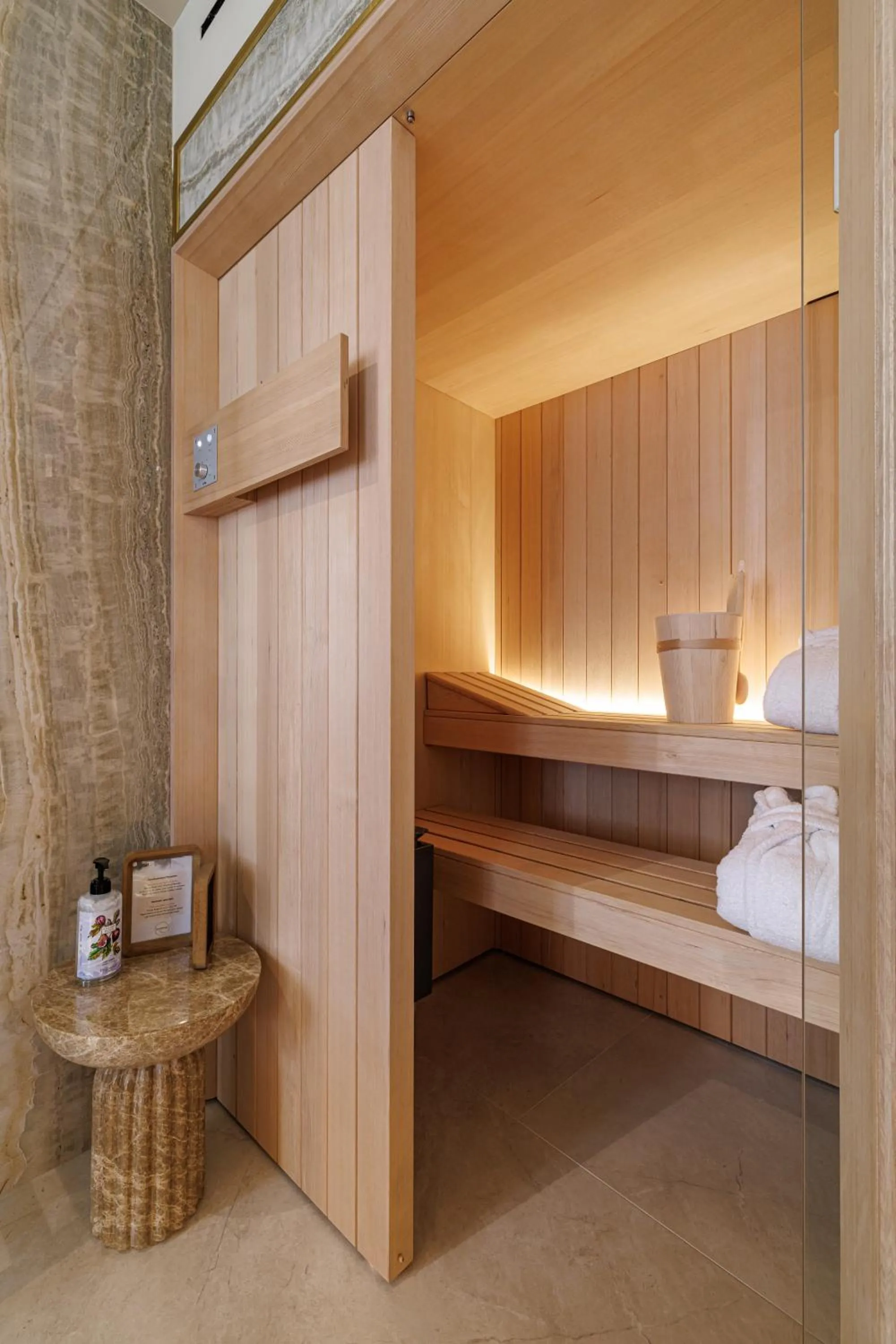 Sauna, Bed in Le Dortoir Boutique Suites