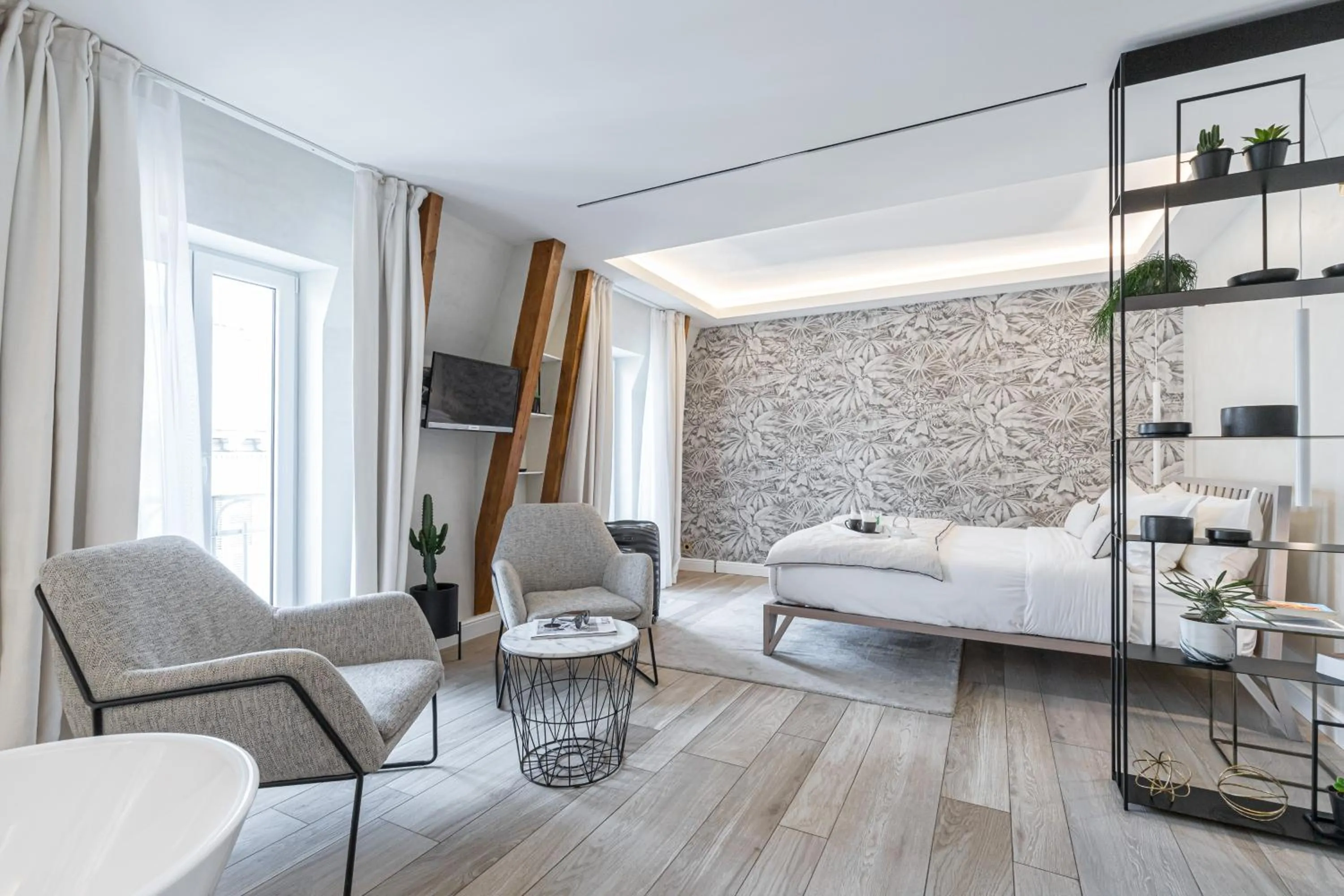 Photo of the whole room, Bed in Le Dortoir Boutique Suites