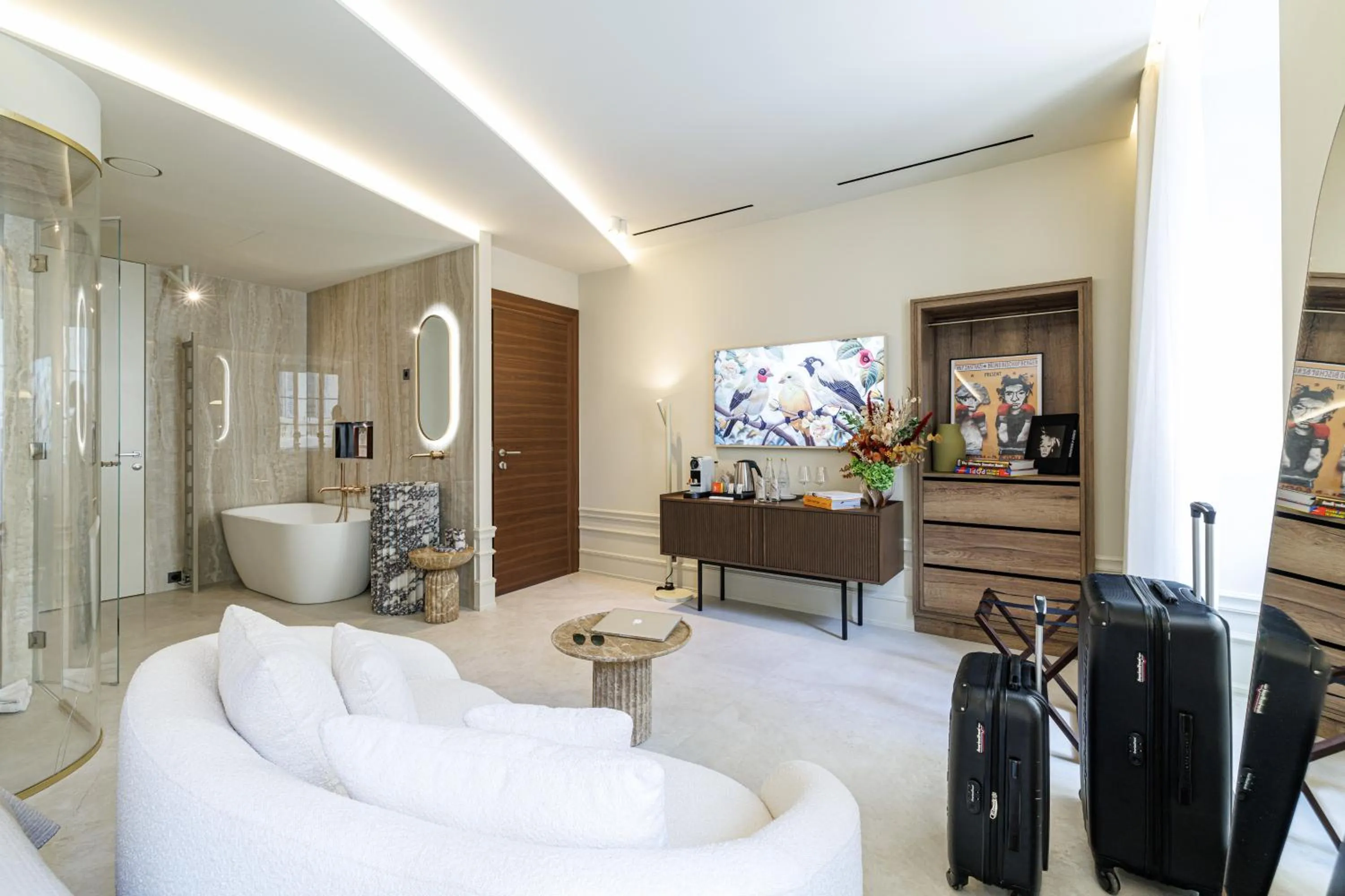 Photo of the whole room in Le Dortoir Boutique Suites