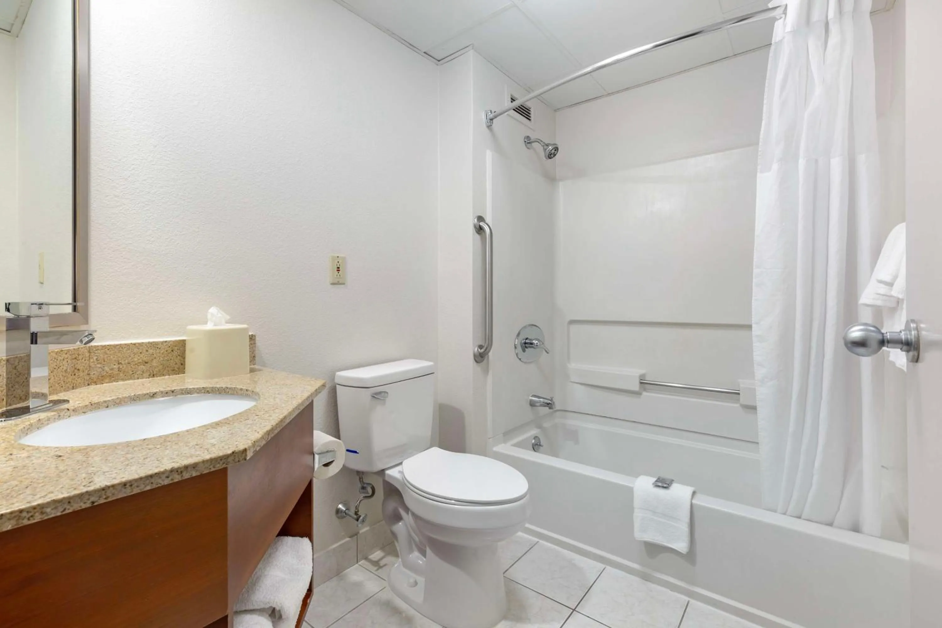 Bathroom in Best Western Mystic Hotel