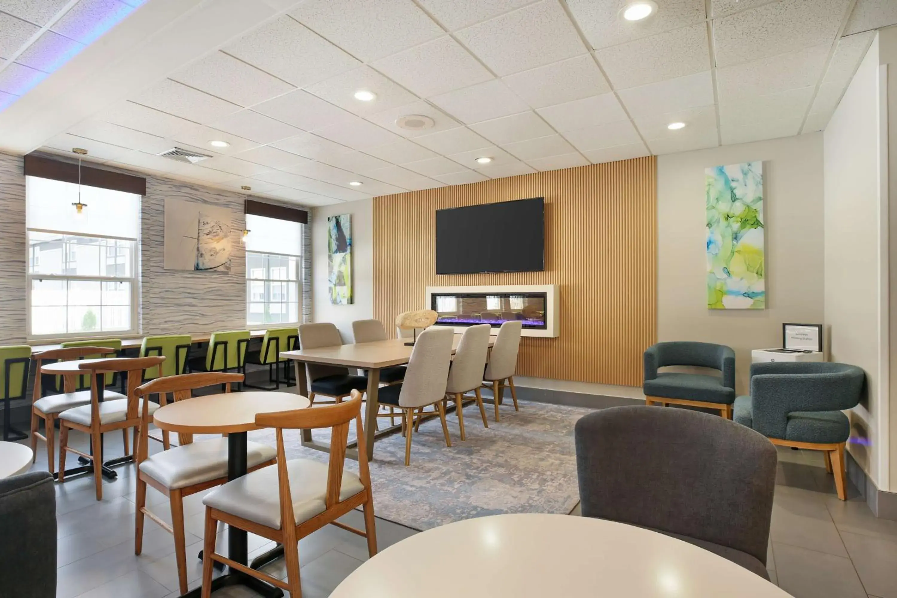 Breakfast in Best Western Mystic Hotel Breakfast in Best Western Mystic Hotel