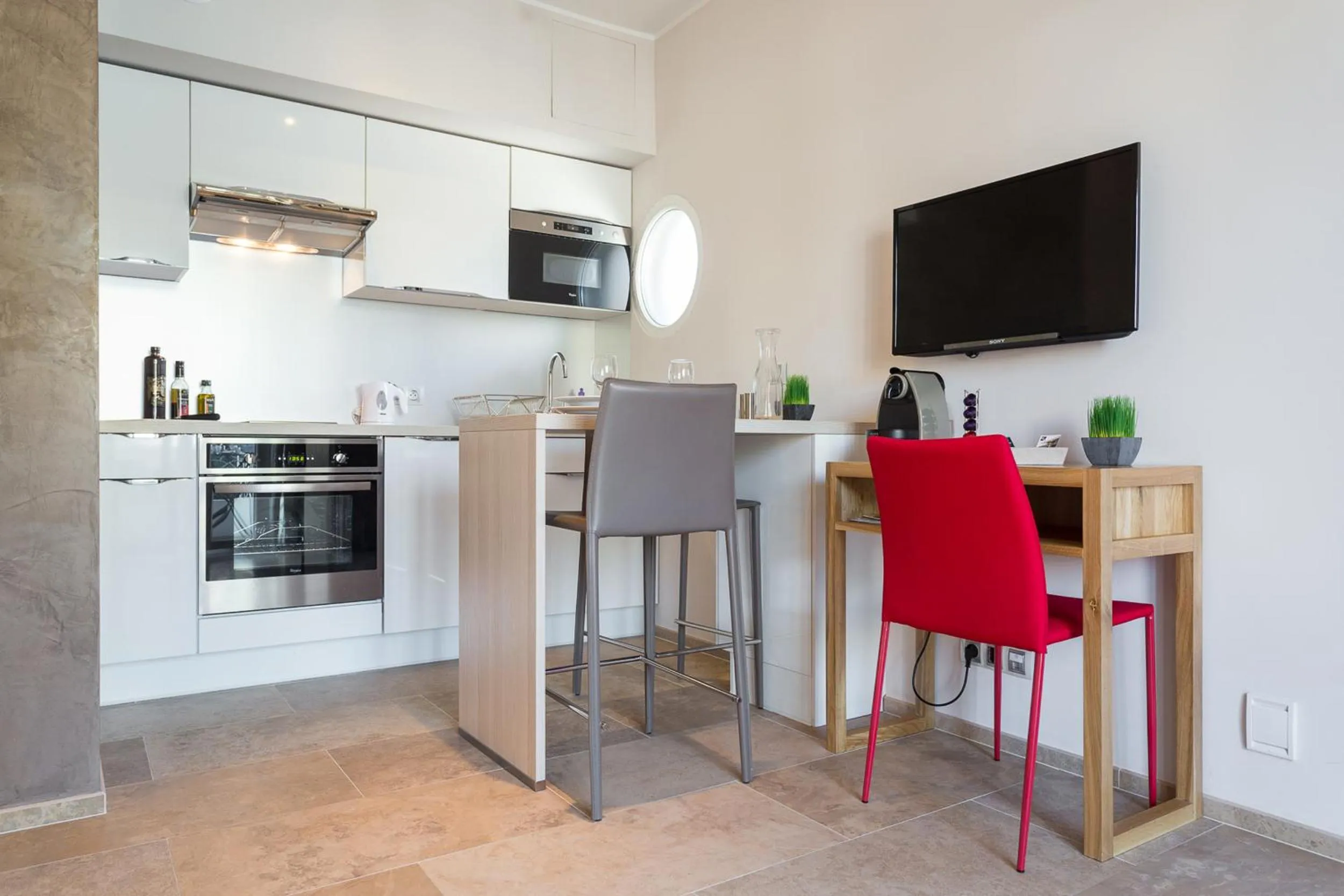 TV and multimedia in Villa Velvet