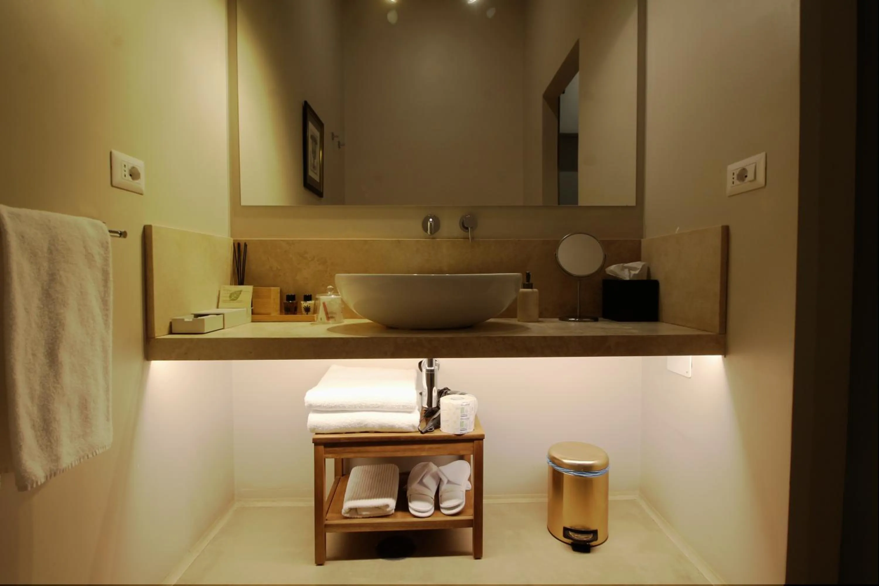 Bathroom in Domus 21 Luxury Suites