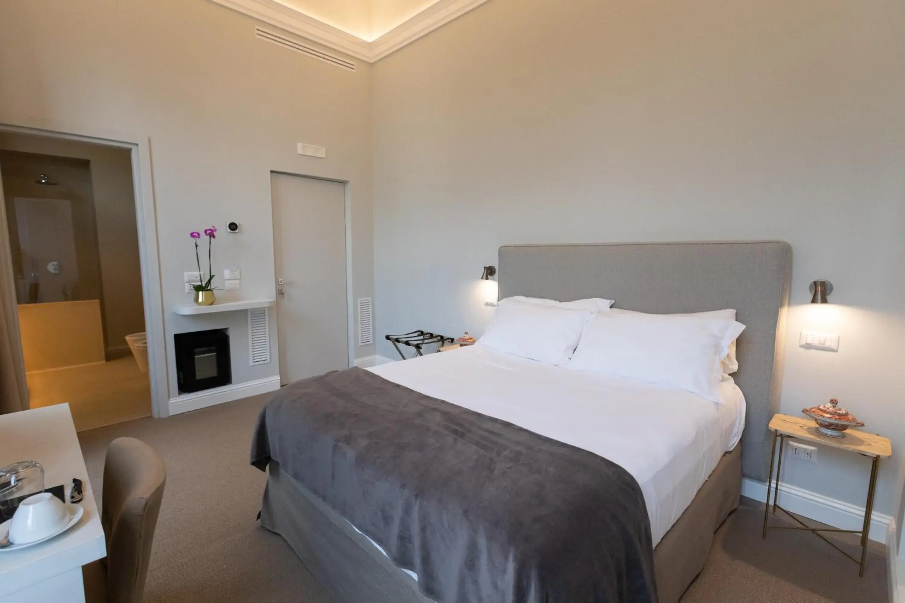 Superior Double Room in Domus 21 Luxury Suites Superior Double Room in Domus 21 Luxury Suites