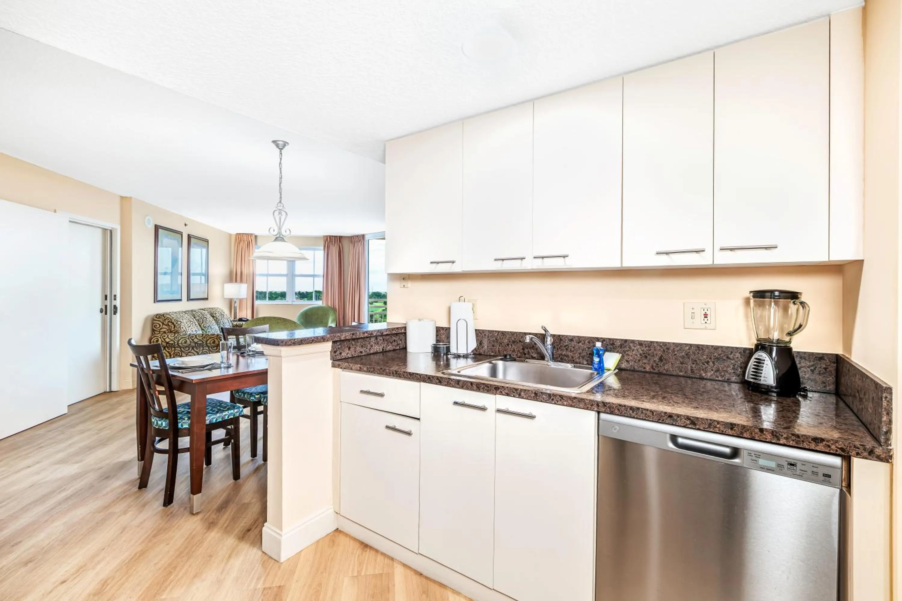 Kitchen or kitchenette in Vacation Village at Bonaventure, Fort Lauderdale