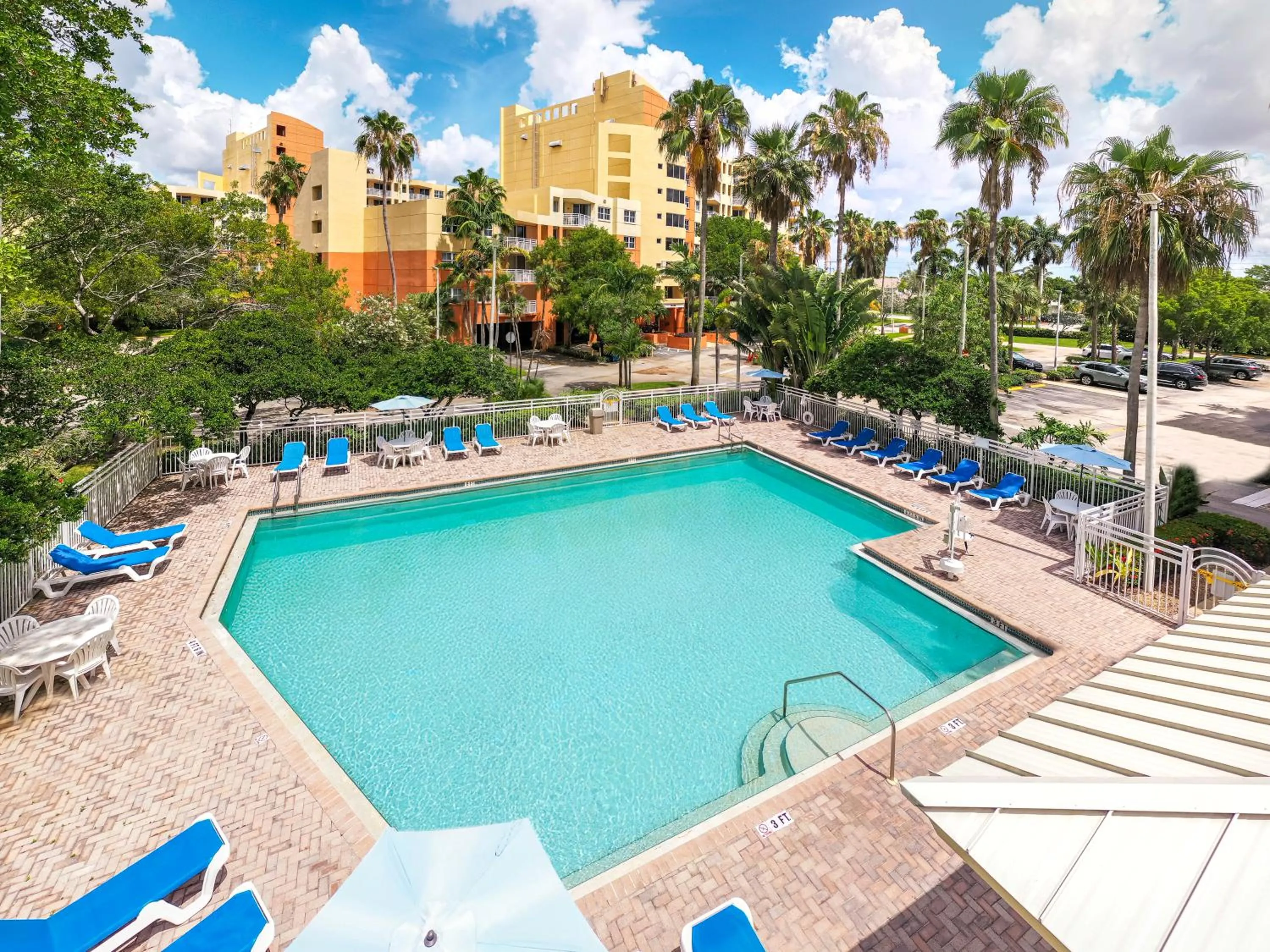 Swimming pool in Vacation Village at Bonaventure, Fort Lauderdale