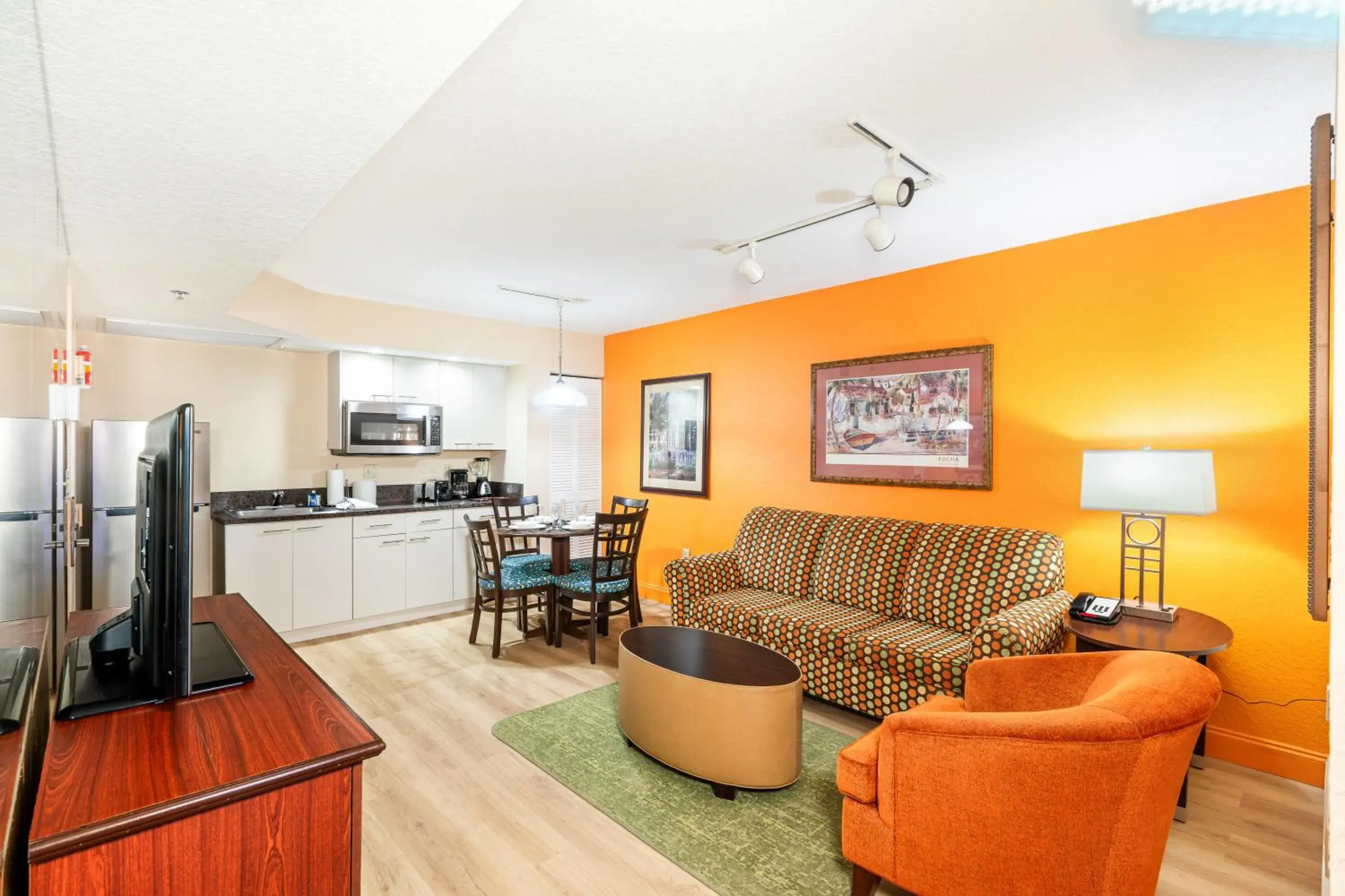 Superior One-Bedroom Queen Suite in Vacation Village at Bonaventure, Fort Lauderdale Superior One-Bedroom Queen Suite in Vacation Village at Bonaventure, Fort Lauderdale