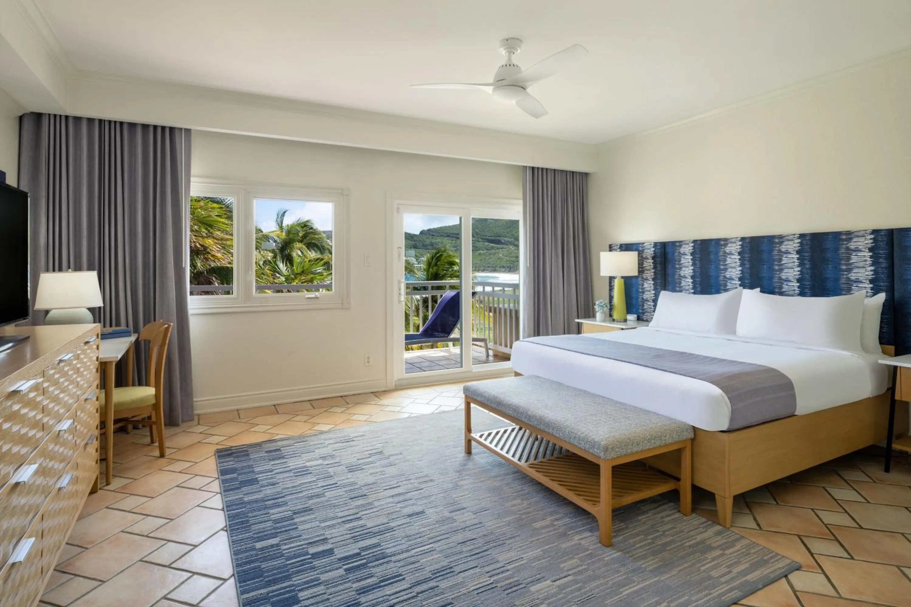 Bedroom, Bed in Marriott St. Kitts Beach Club