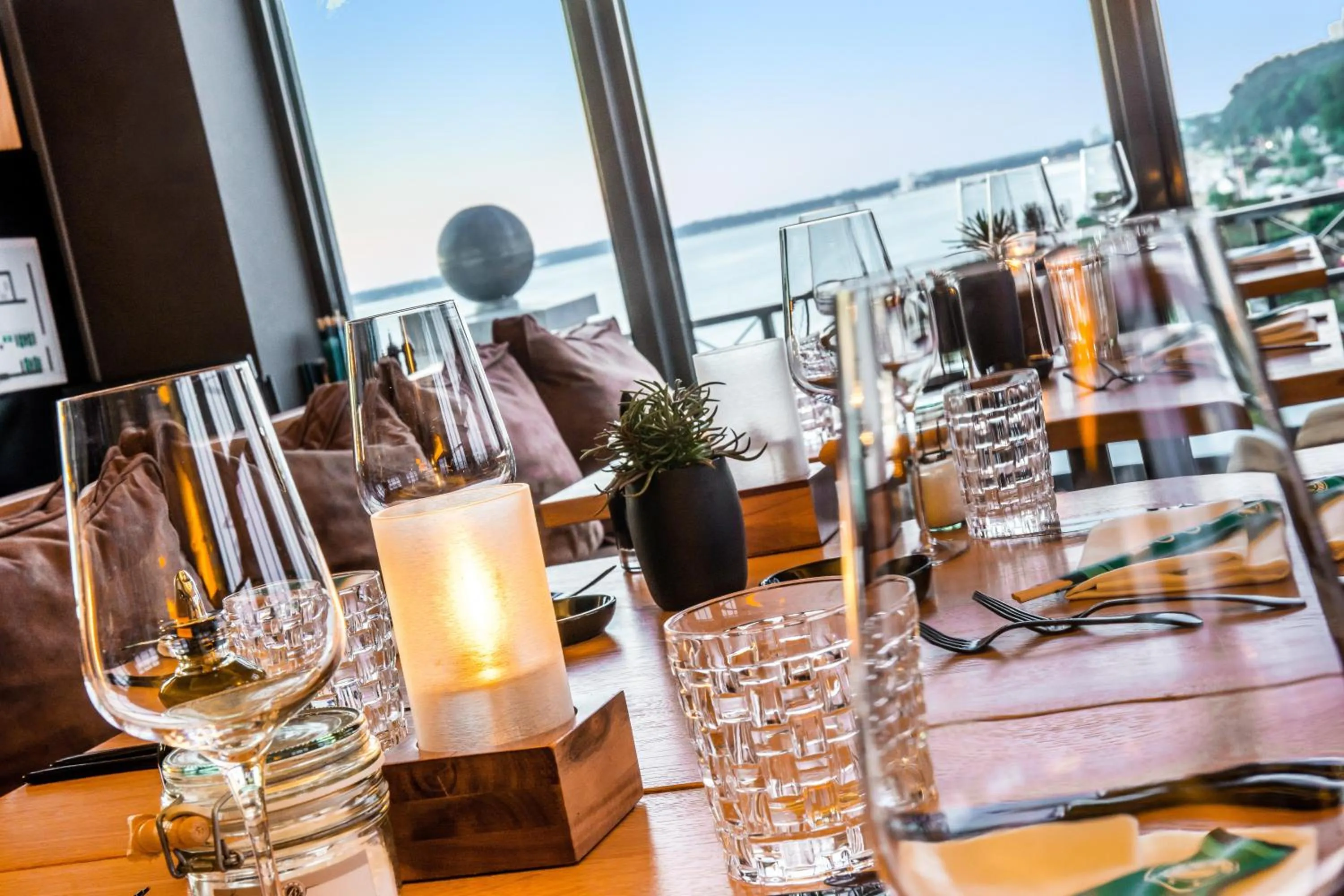 Restaurant/places to eat in Bayside