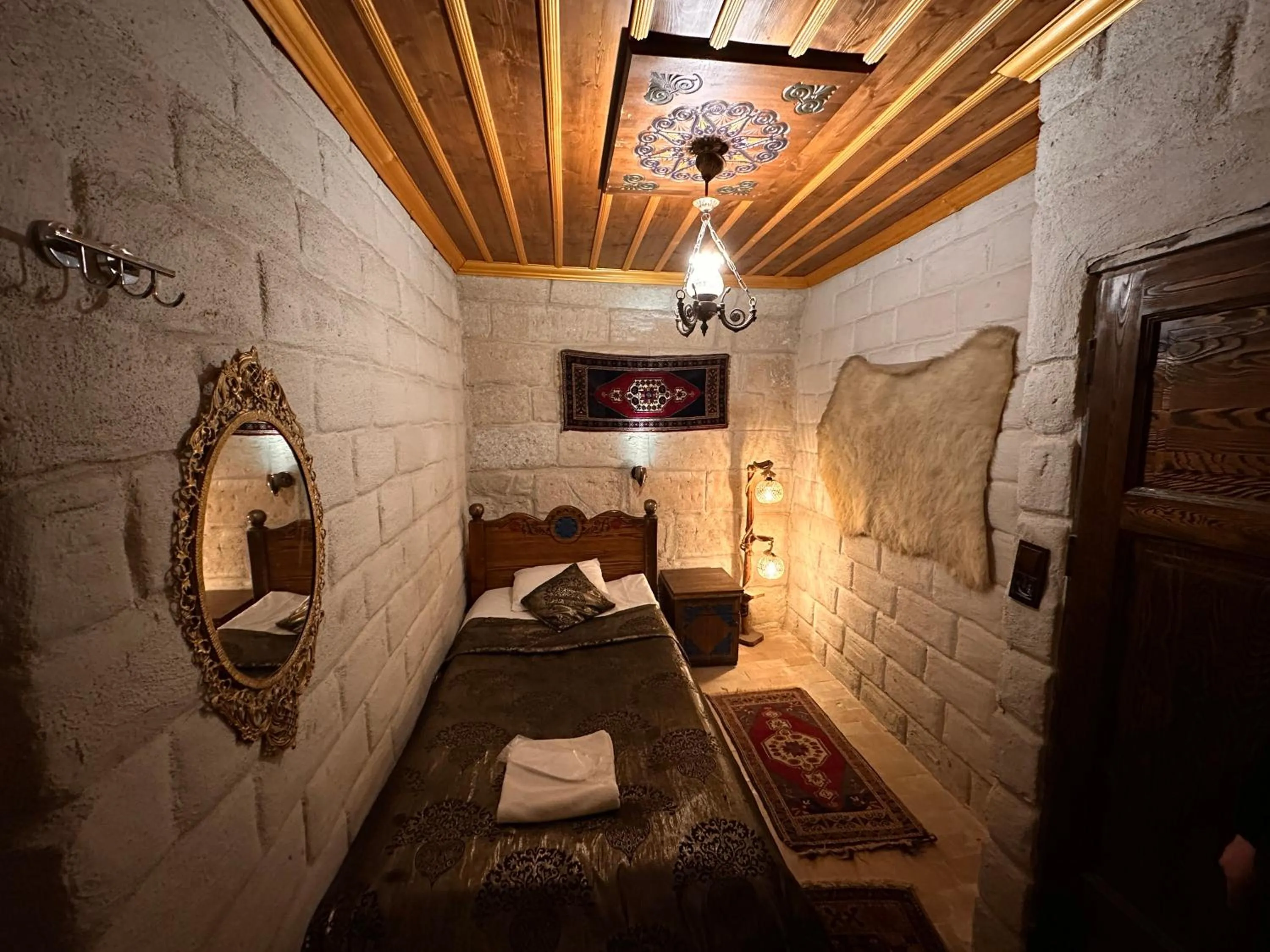 Photo of the whole room, Bed in Goreme Palace Cave Suites