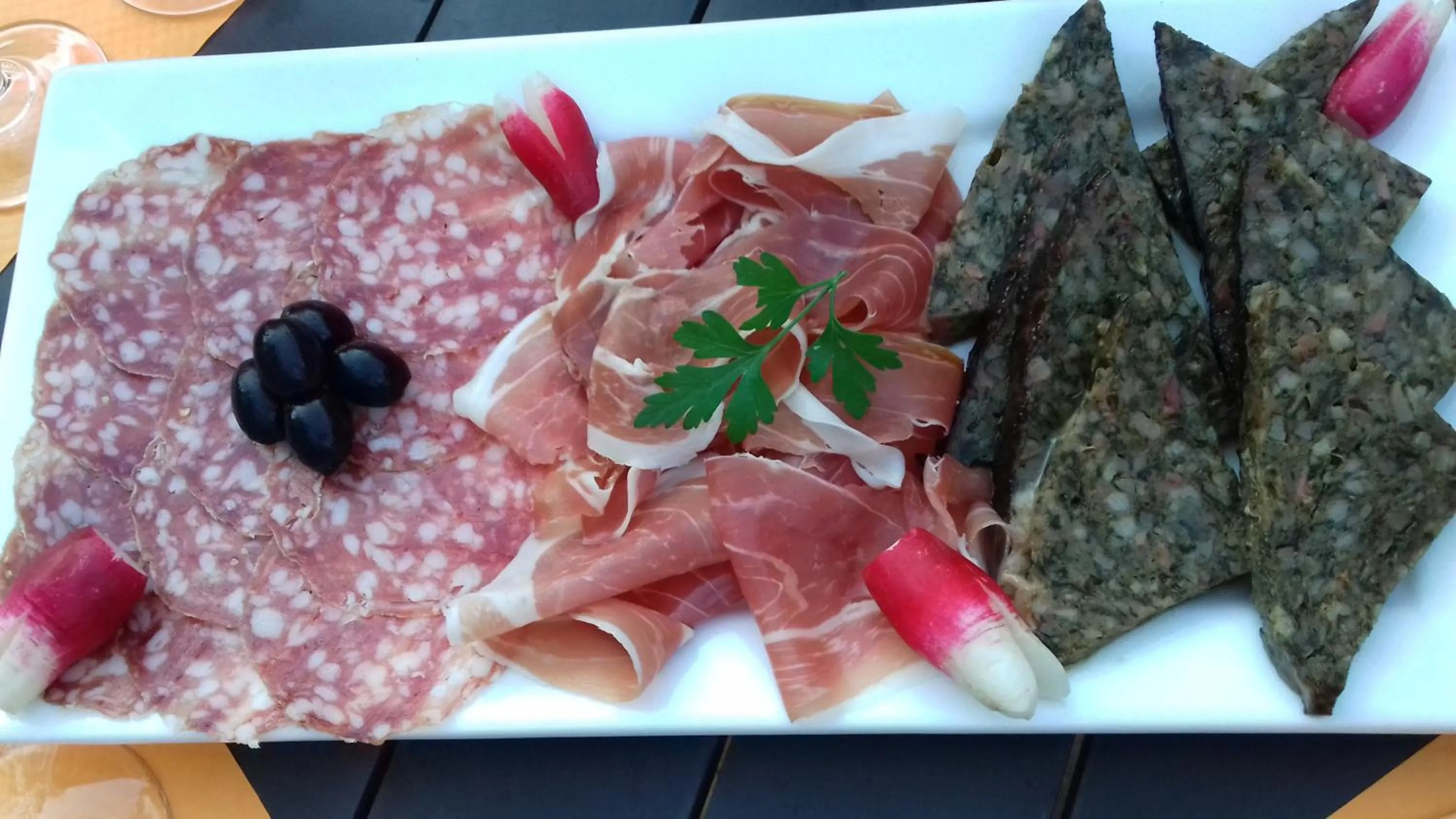 Dinner in Hôtel Restaurant Le Mas De L'Olivier