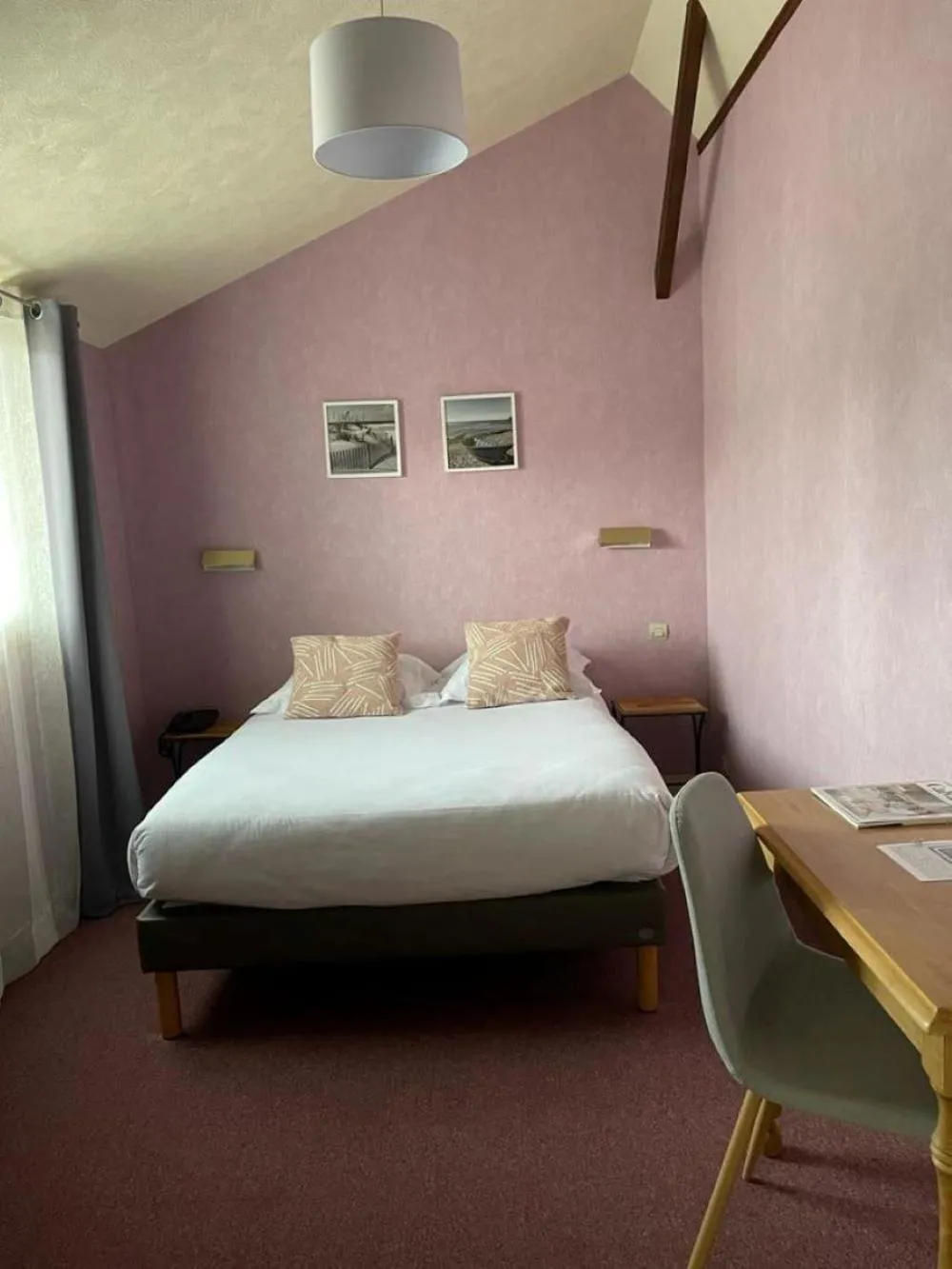 Photo of the whole room, Bed in Le Vauban