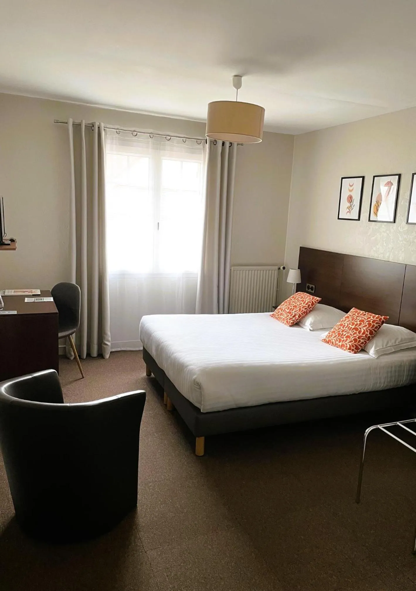 Property building, Bed in Le Vauban