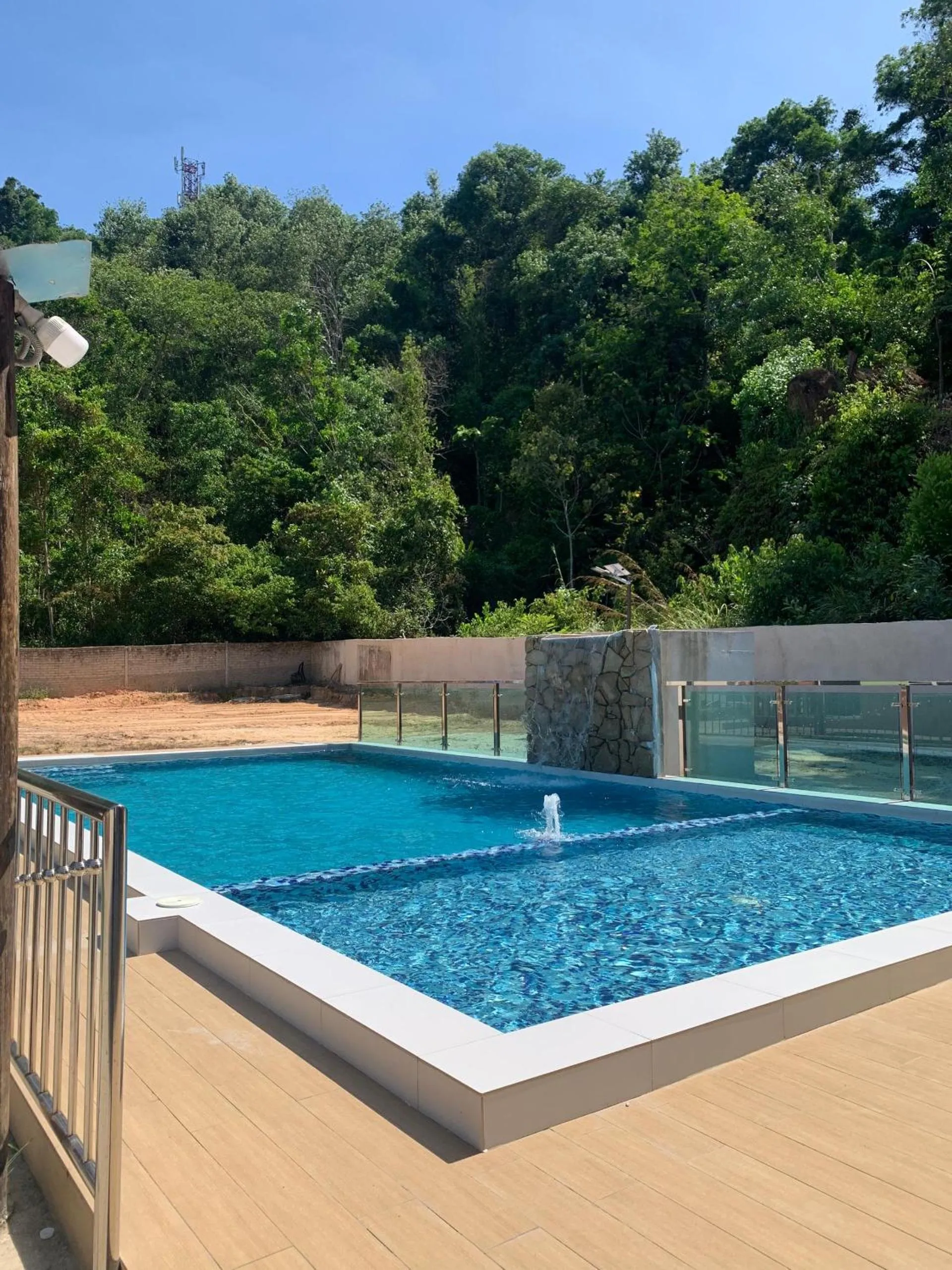 Swimming pool in BB Durio Chalet