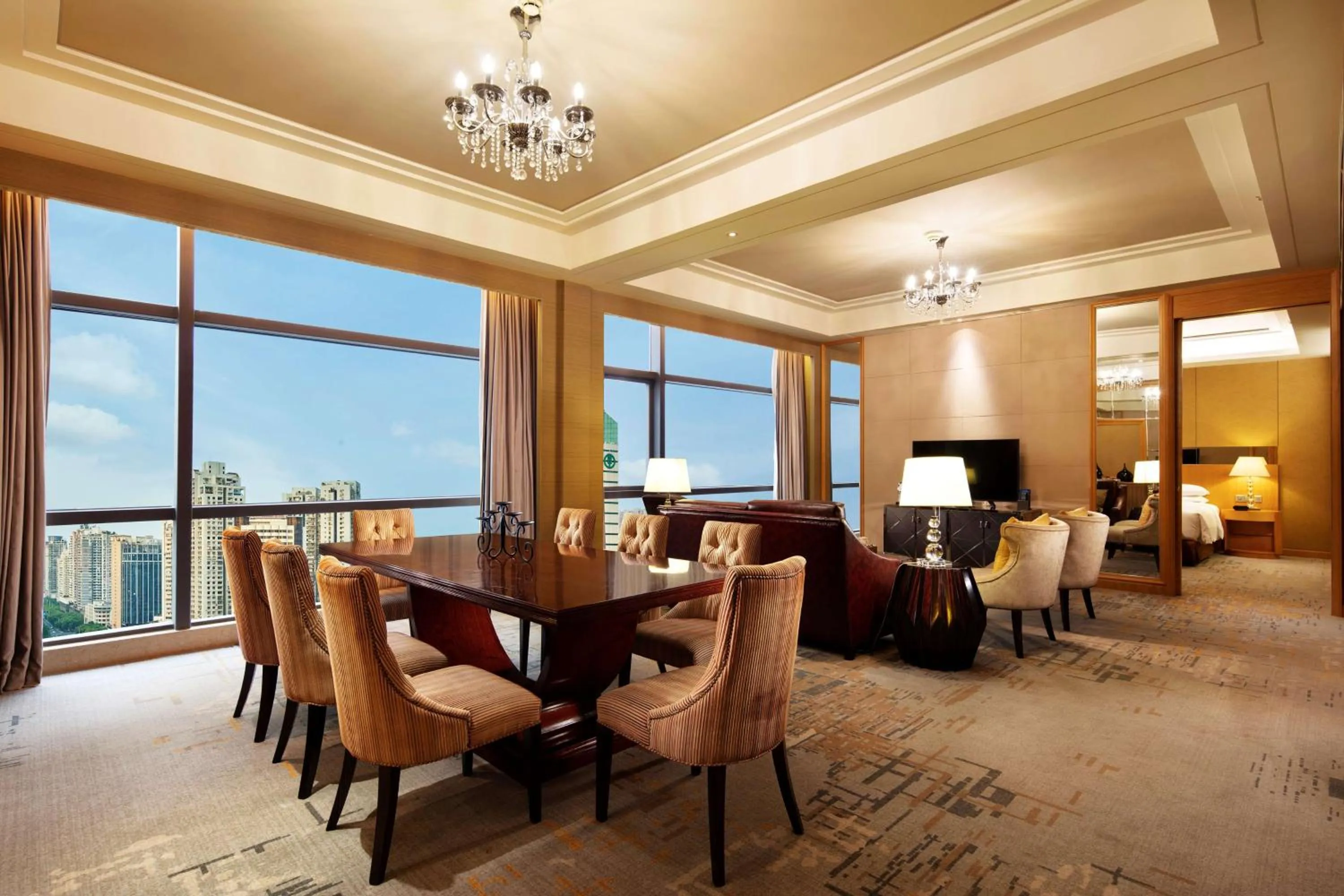 Living room in Hilton Xiamen, Lobby Links to Metro&shopping mall, Near train station
