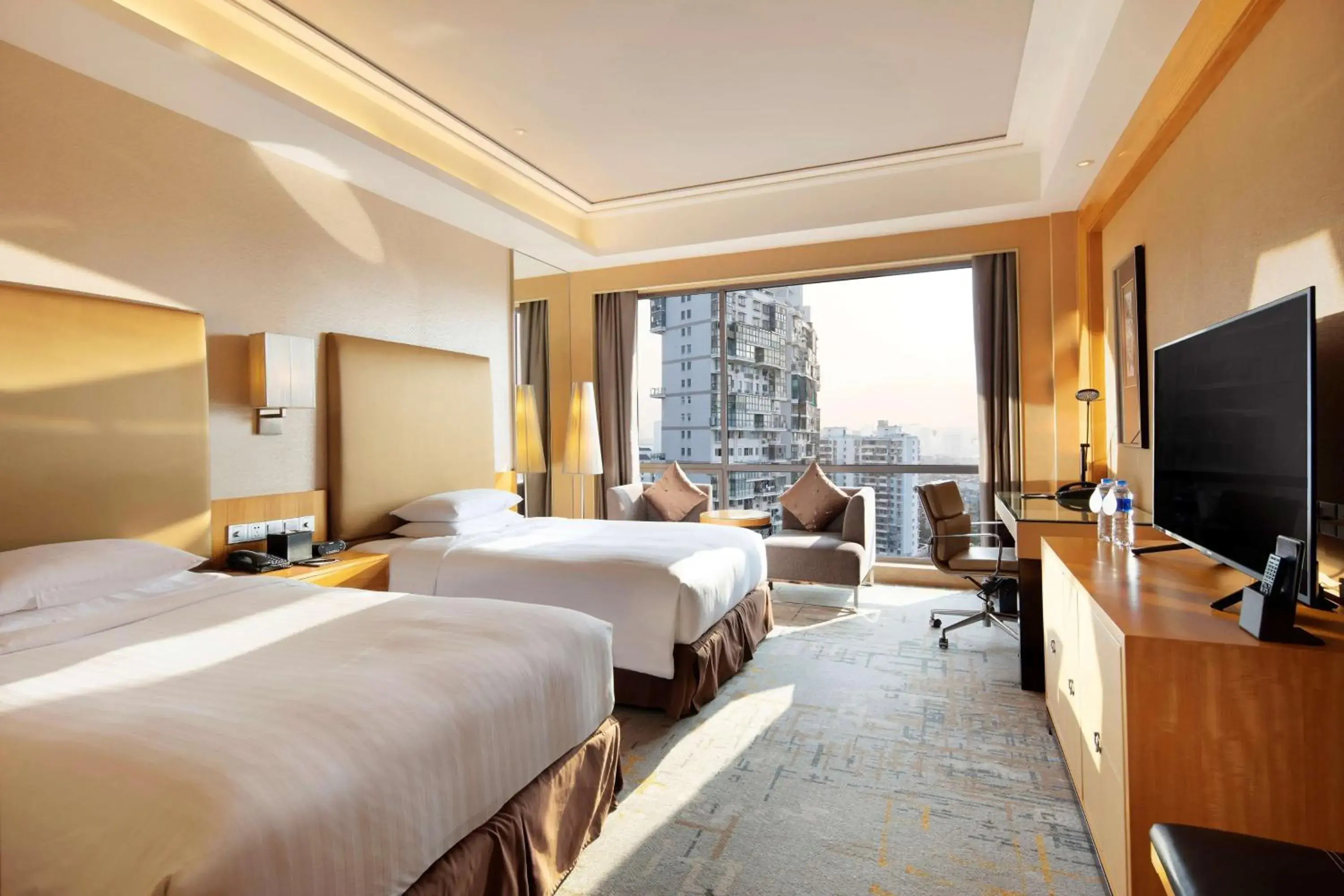 Bedroom, Bed in Hilton Xiamen, Lobby Links to Metro&shopping mall, Near train station Bedroom, Bed in Hilton Xiamen, Lobby Links to Metro&shopping mall, Near train station