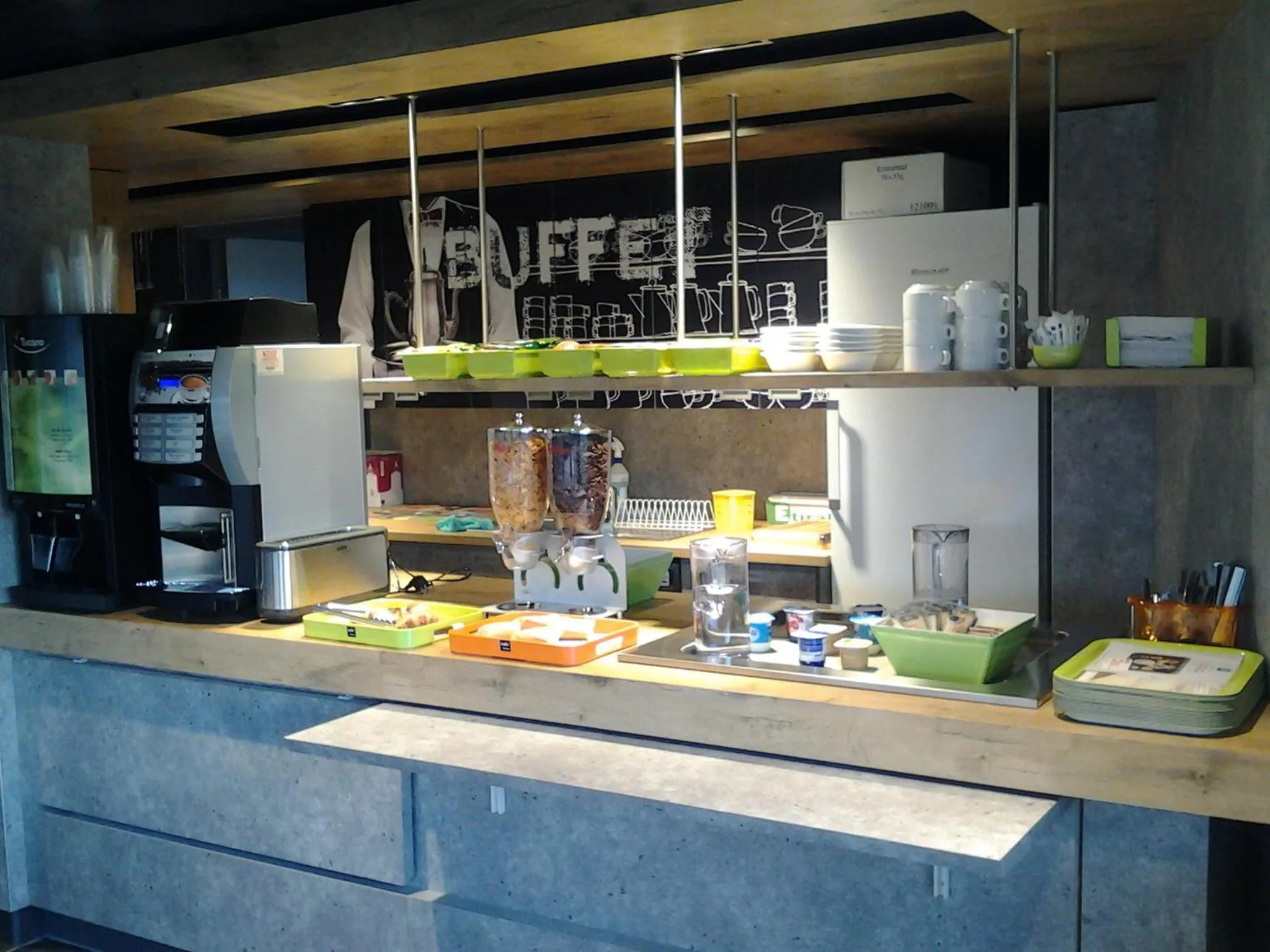 Restaurant/places to eat in ibis budget Givet