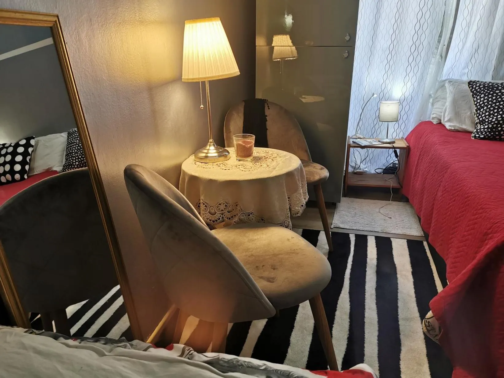 Decorative detail, Bed in Român Holidays