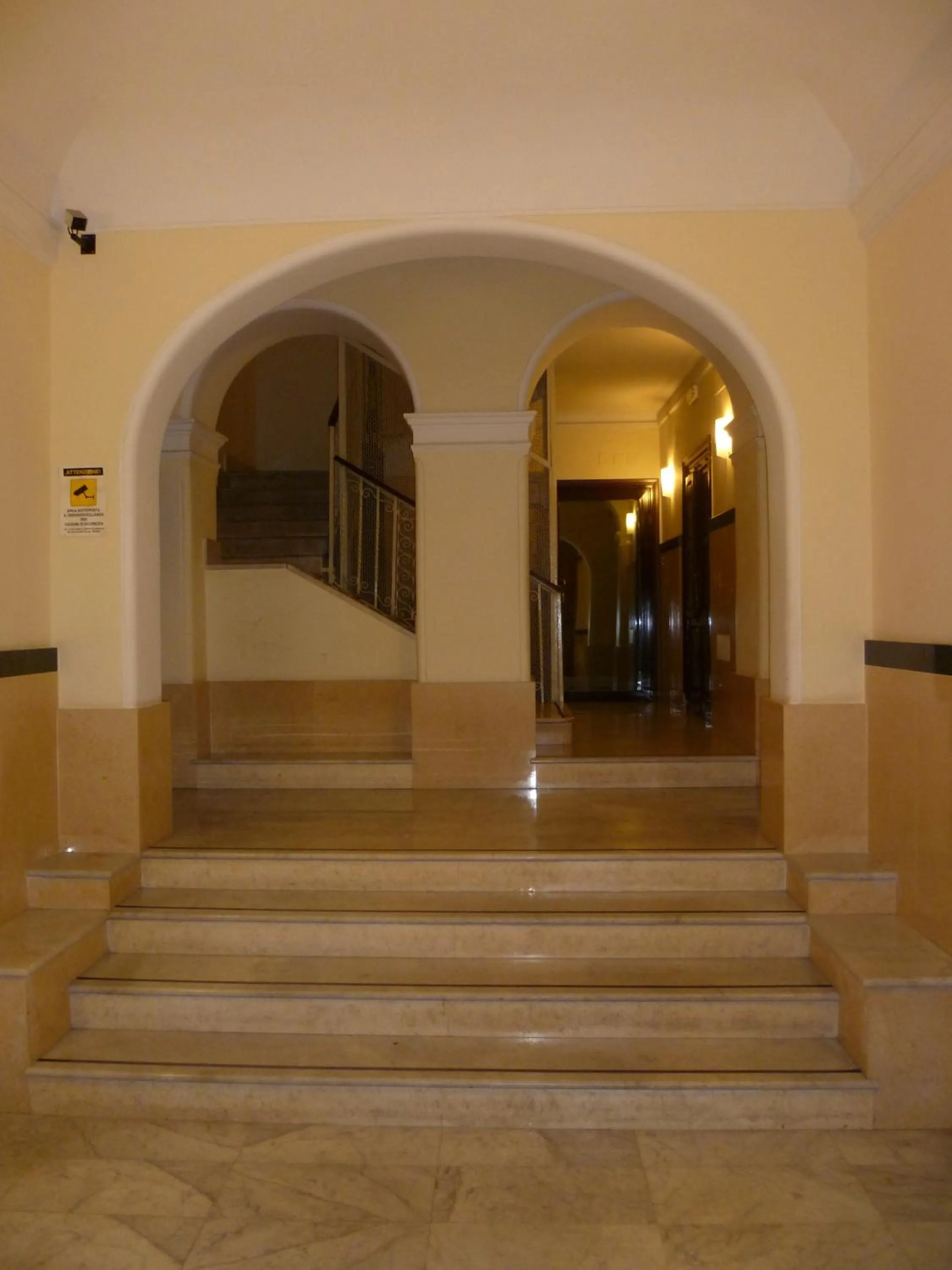 Property building in Român Holidays