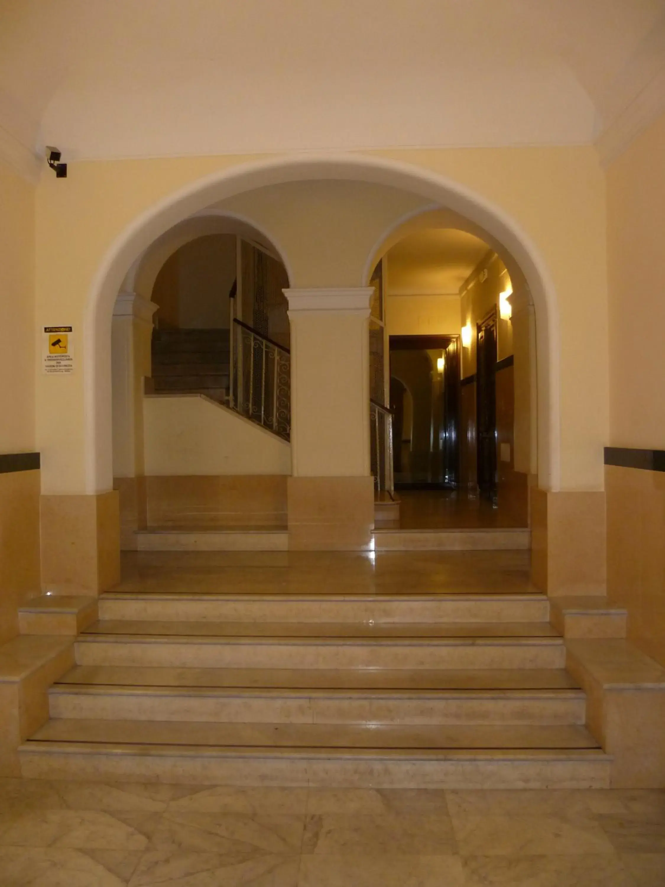 Property building in Român Holidays Property building in Român Holidays