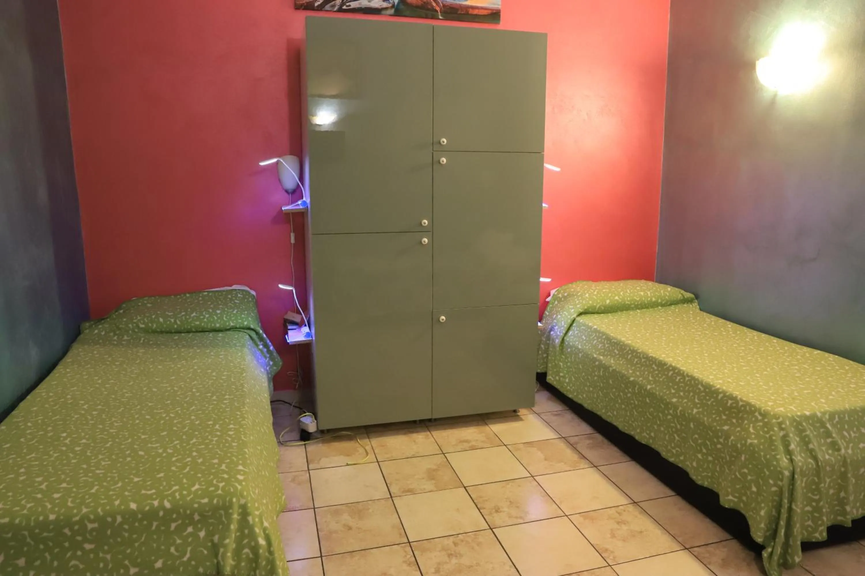 Decorative detail, Bed in Român Holidays