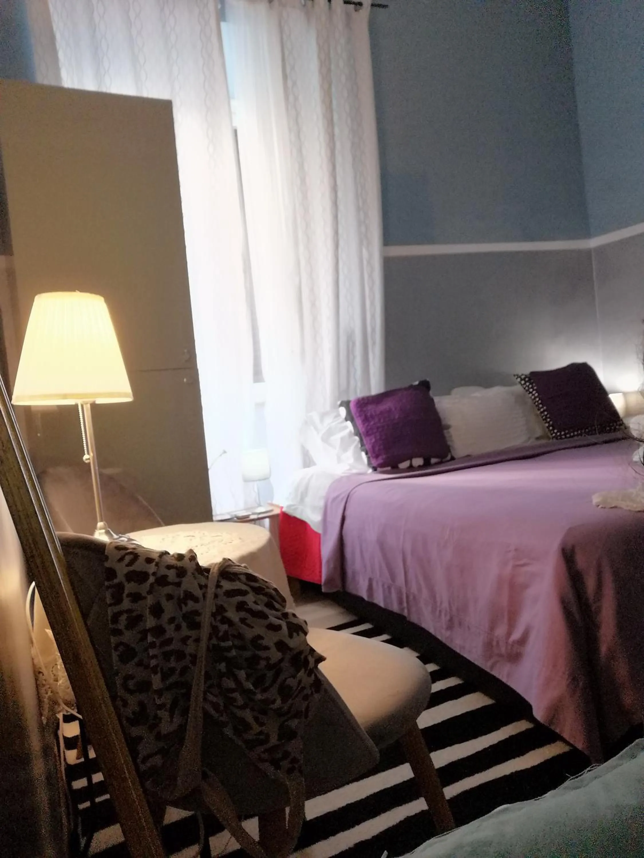 Decorative detail, Bed in Român Holidays