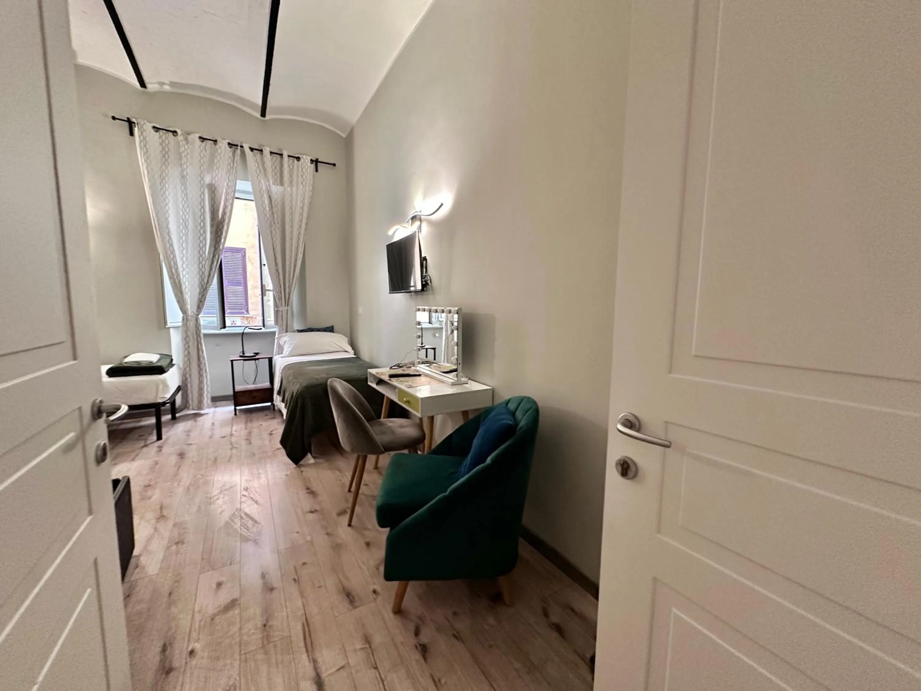 Bed in Român Holidays