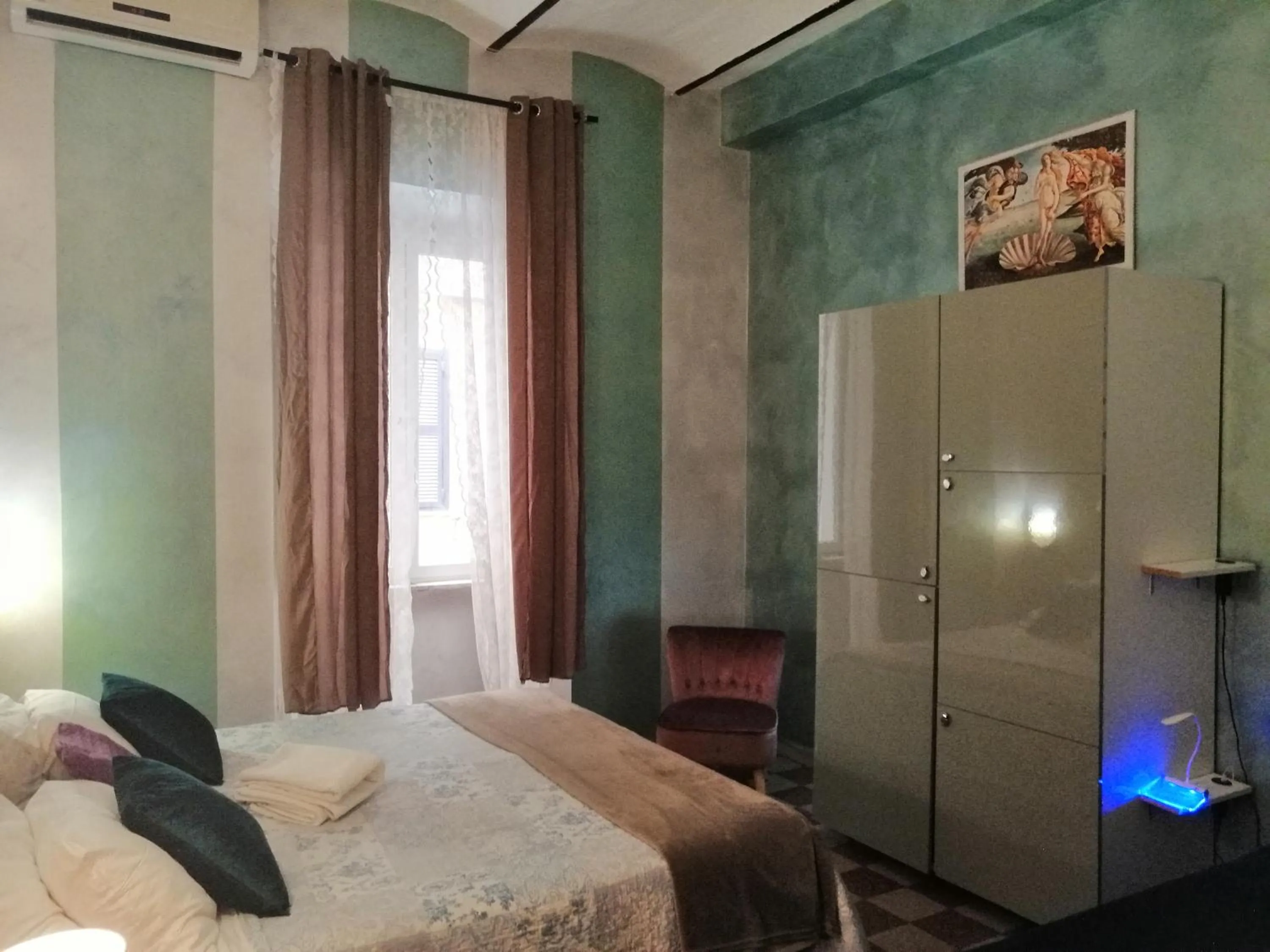 Bed in Român Holidays