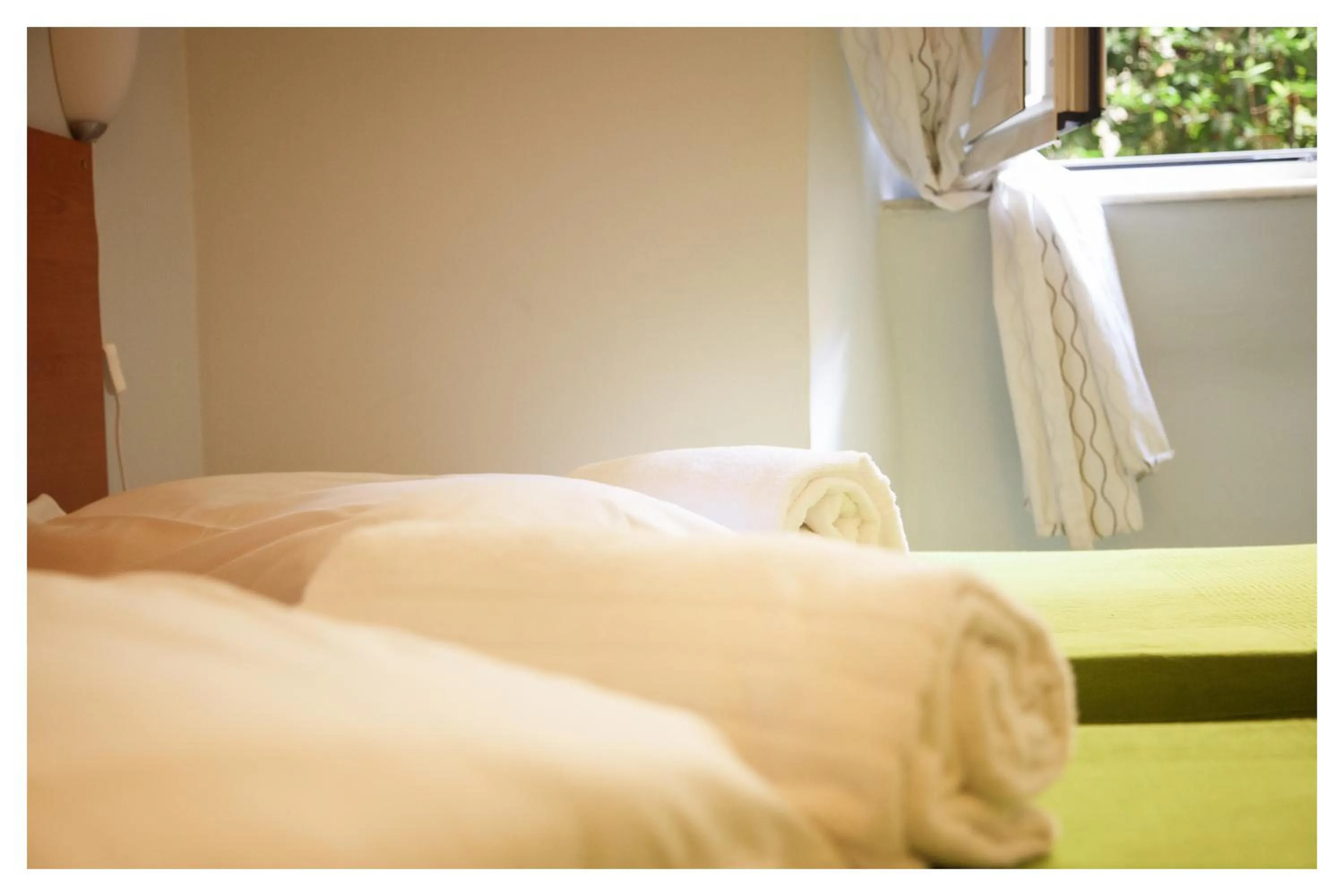 Decorative detail, Bed in Român Holidays