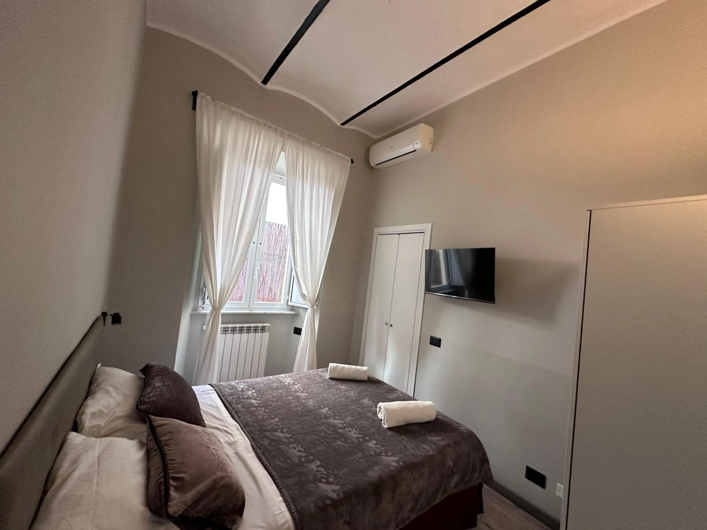 Bed in Român Holidays