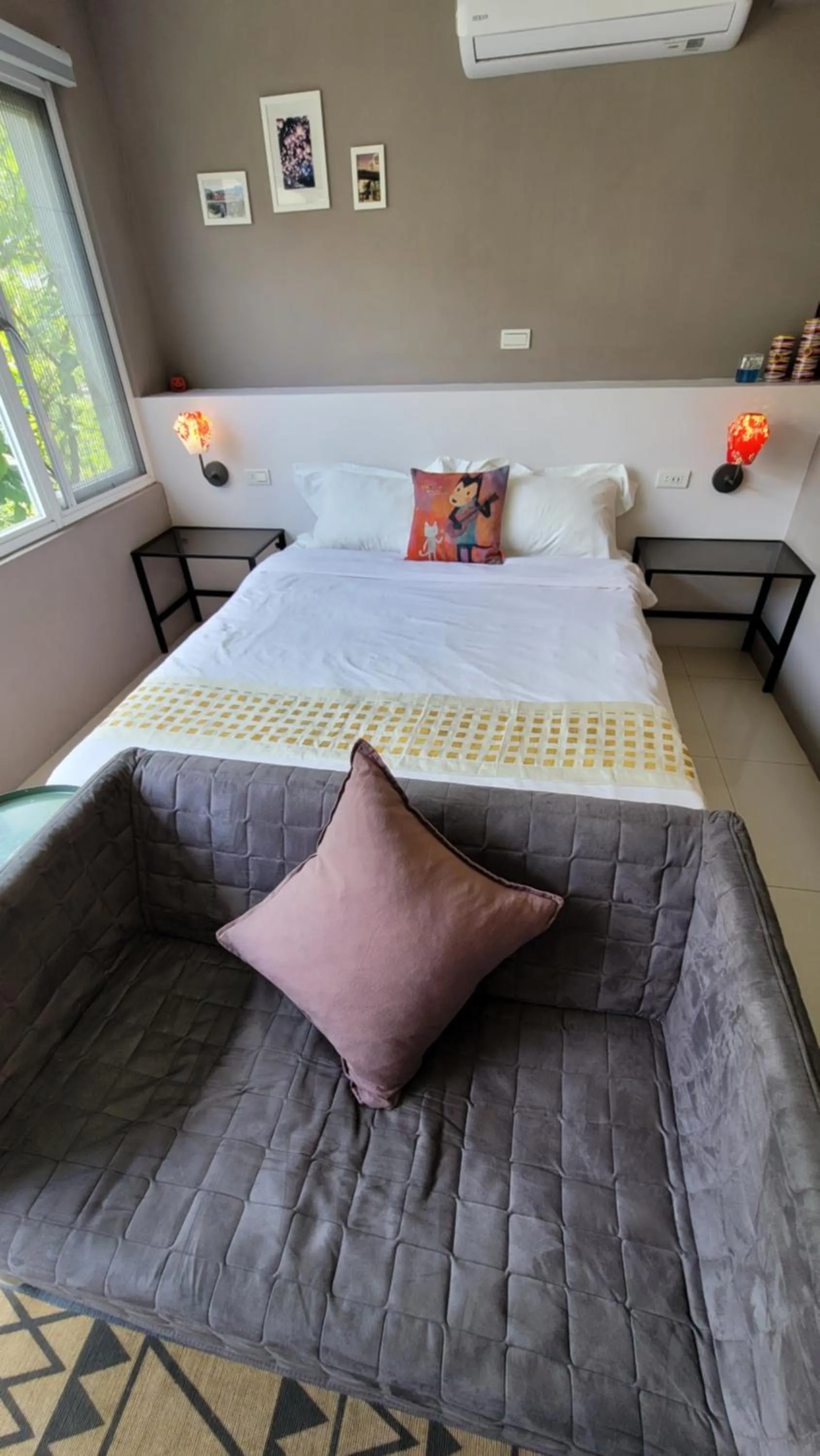 Photo of the whole room, Bed in Xi Yin Zhi Su