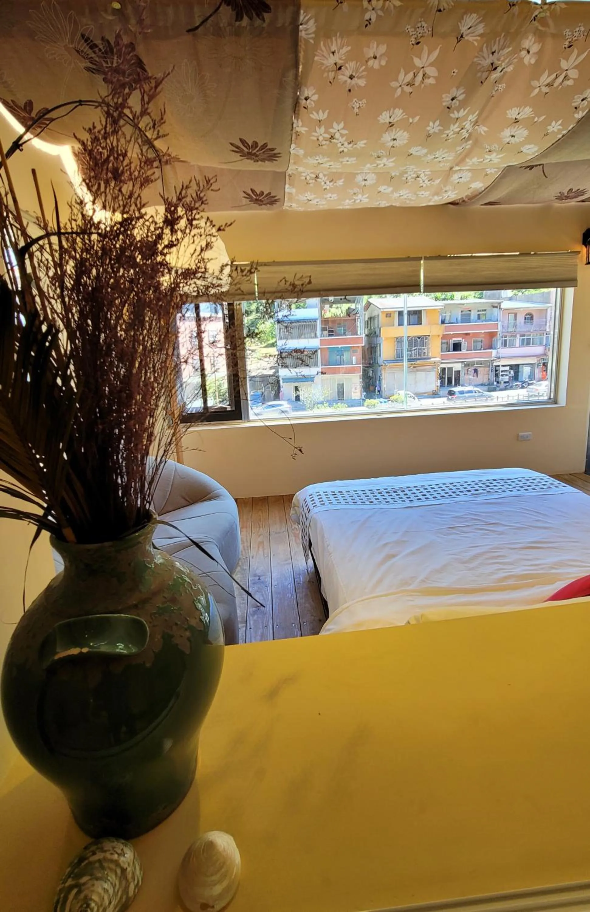 Photo of the whole room, Bed in Xi Yin Zhi Su