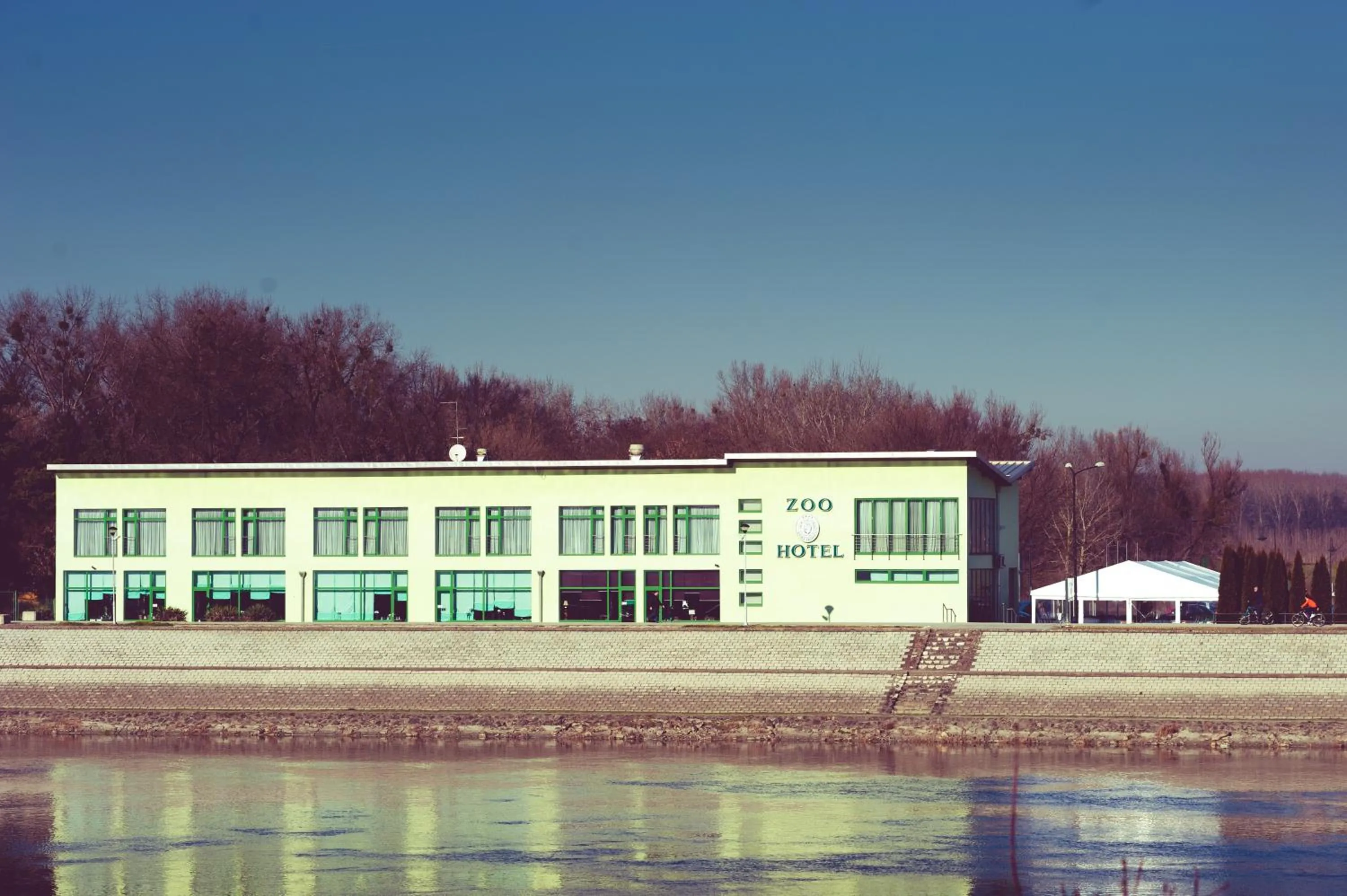 Facade/entrance in ZOO hotel