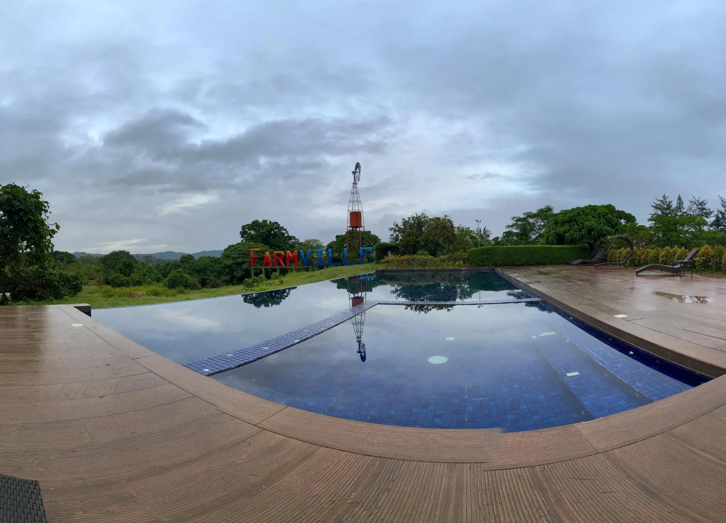 Swimming pool in Taal Maranan Farmville Inc by Cocotel