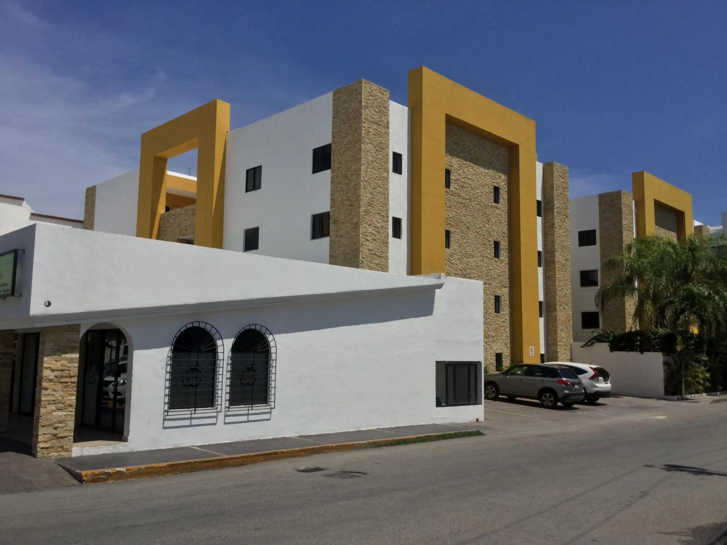 Property building in Hotel Las Golondrinas
