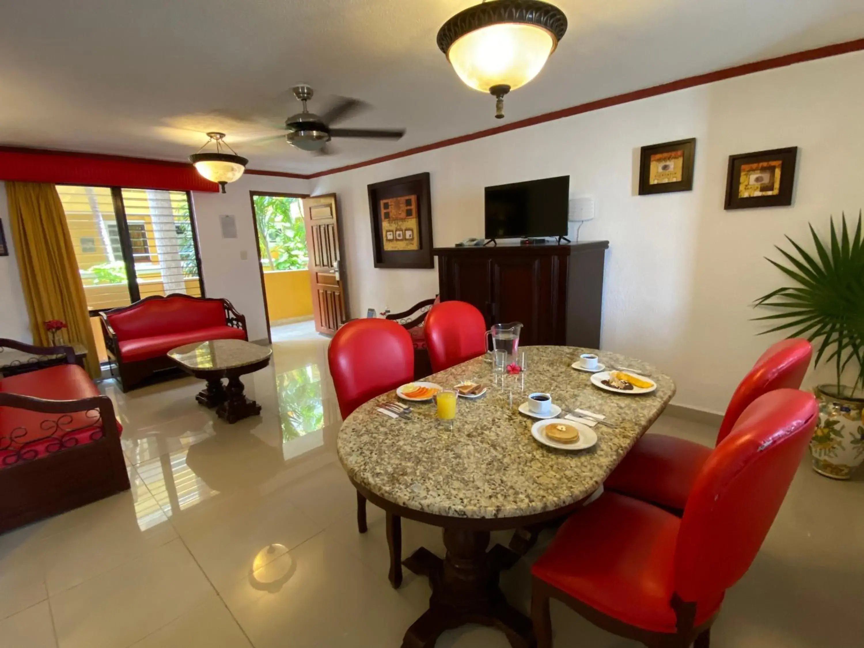 Family Suite in Hotel Las Golondrinas Family Suite in Hotel Las Golondrinas