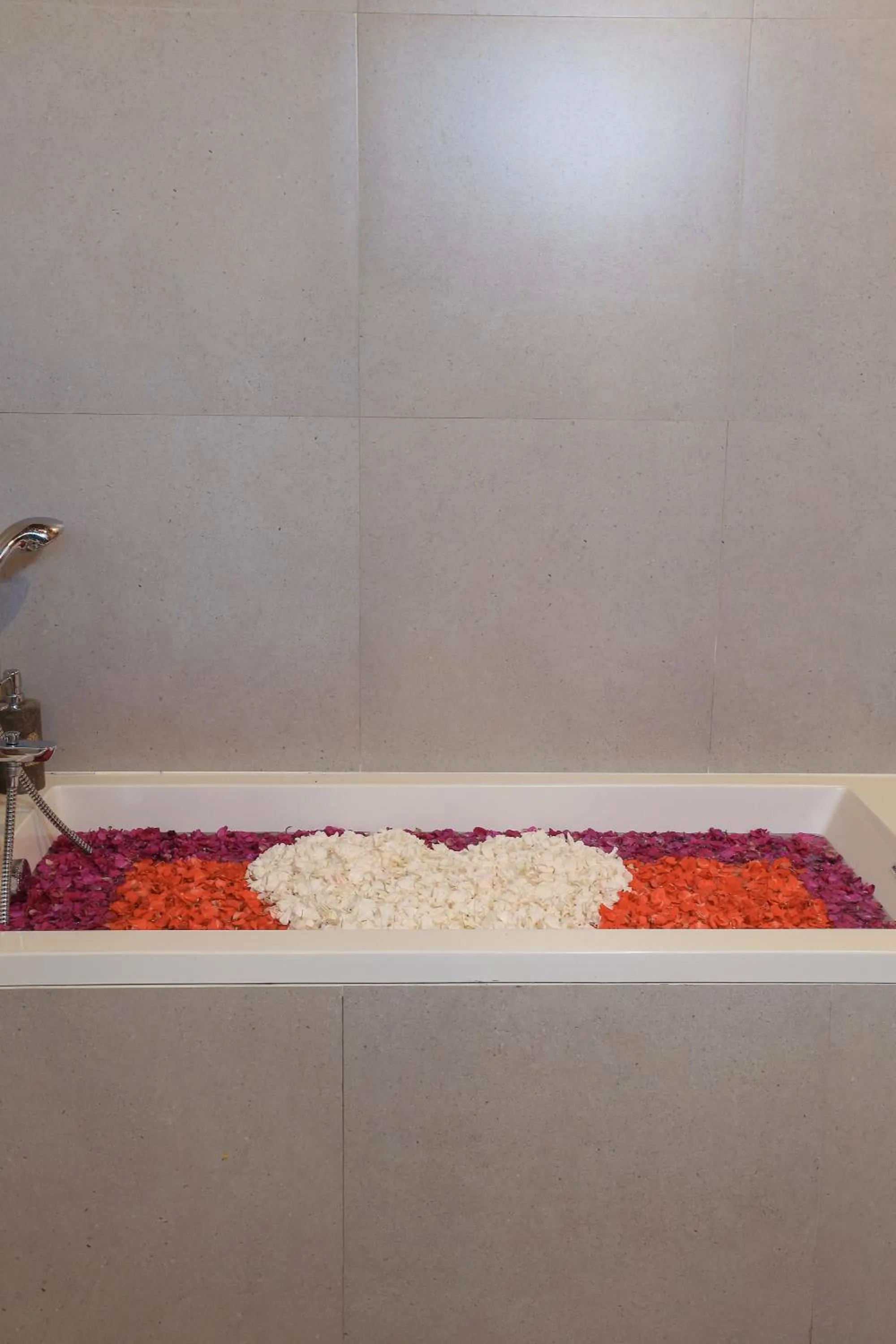 Public Bath in Maha Shanti Ubud Villa