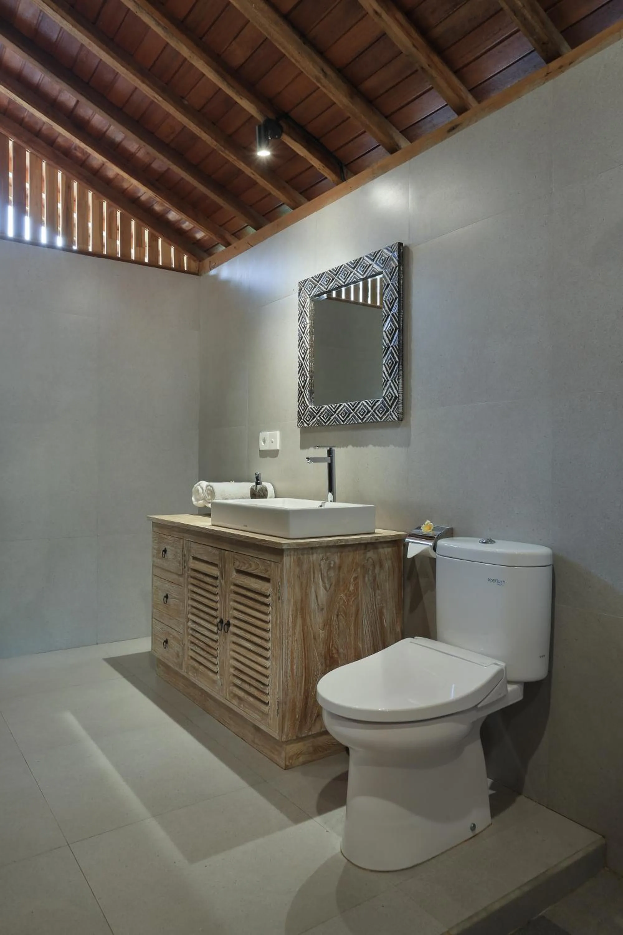 Bathroom in Maha Shanti Ubud Villa