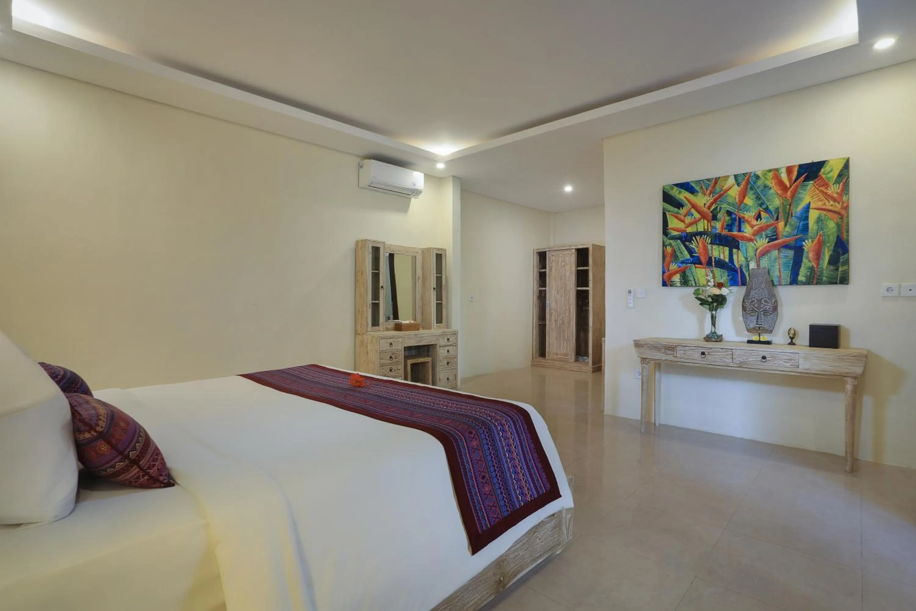 Bedroom, Bed in Maha Shanti Ubud Villa