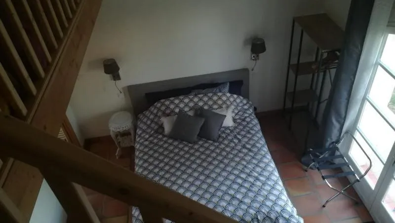 Bedroom, Bed in Domaine de Cayre