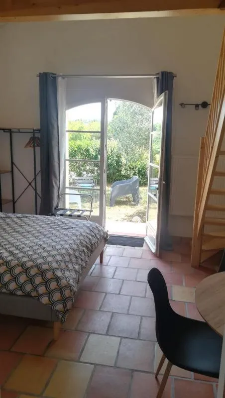 Bedroom, Bed in Domaine de Cayre